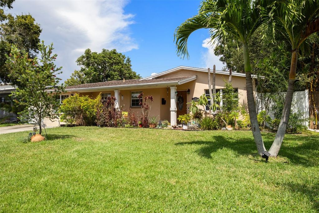 Photo of 8915 59th Way N, Pinellas Park, FL 33782 (MLS # TB8419229)