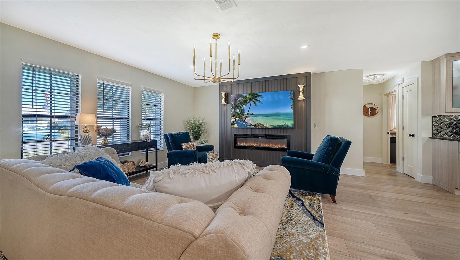 RIVER ISLES - Residential