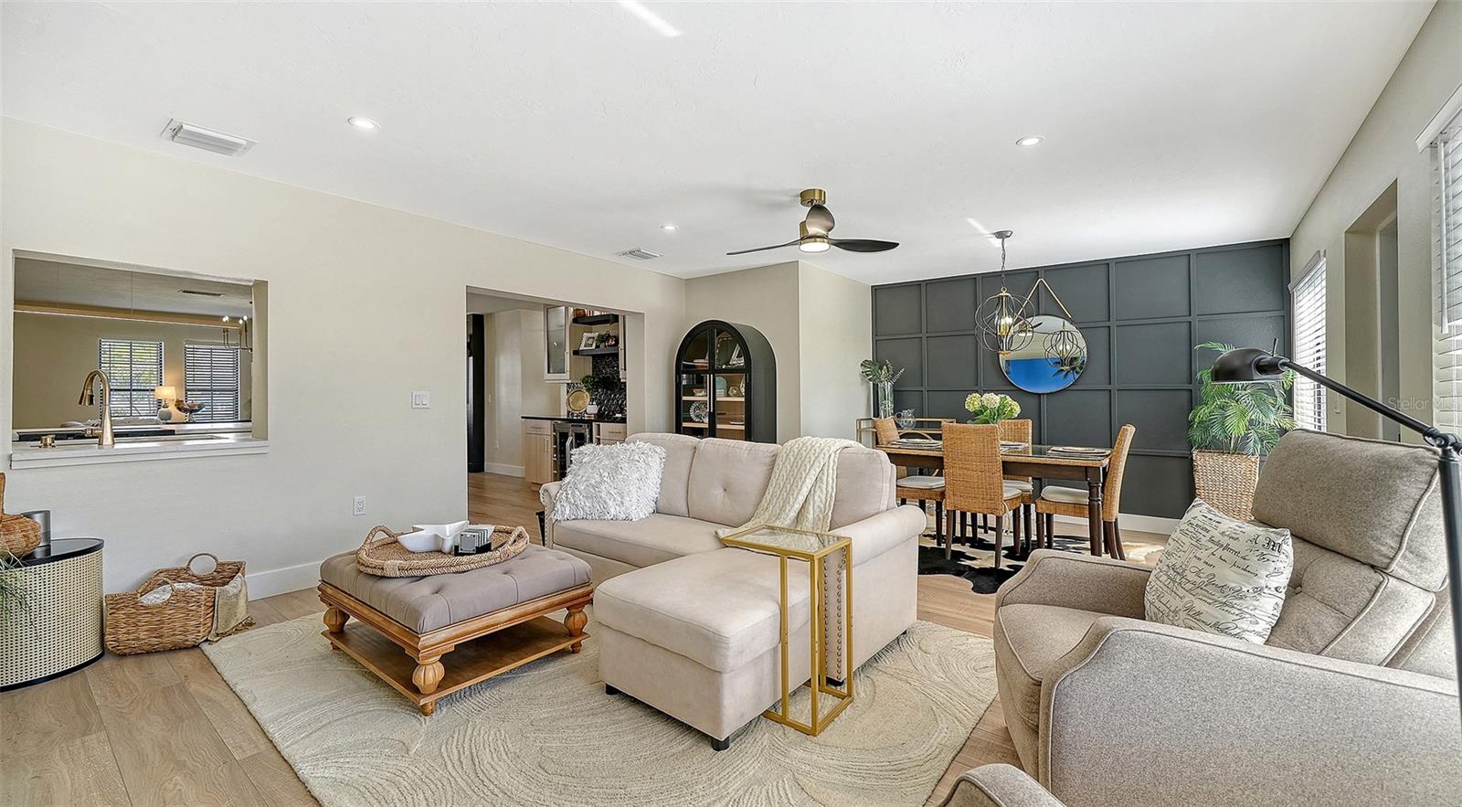 RIVER ISLES - Residential