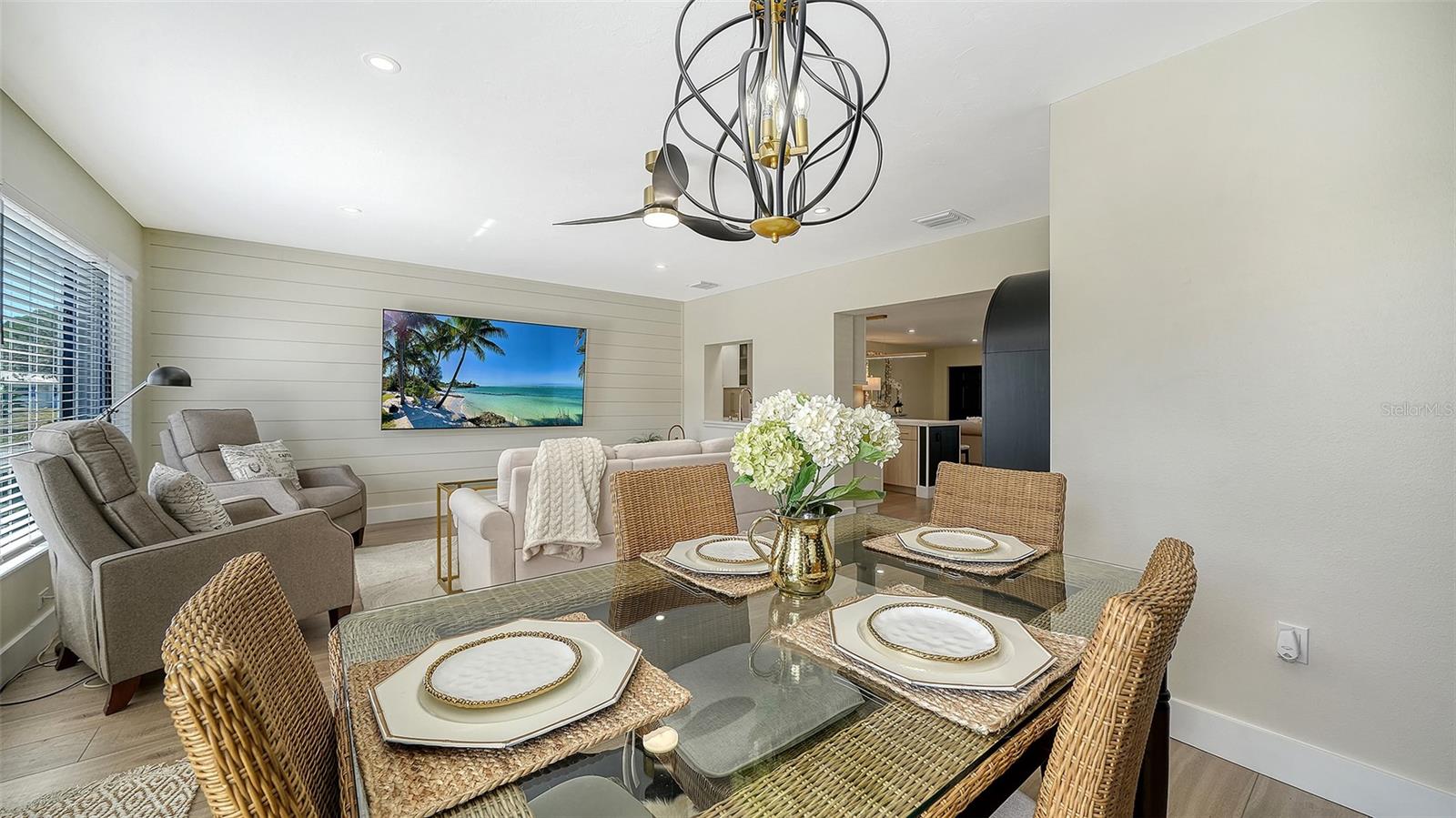 RIVER ISLES - Residential