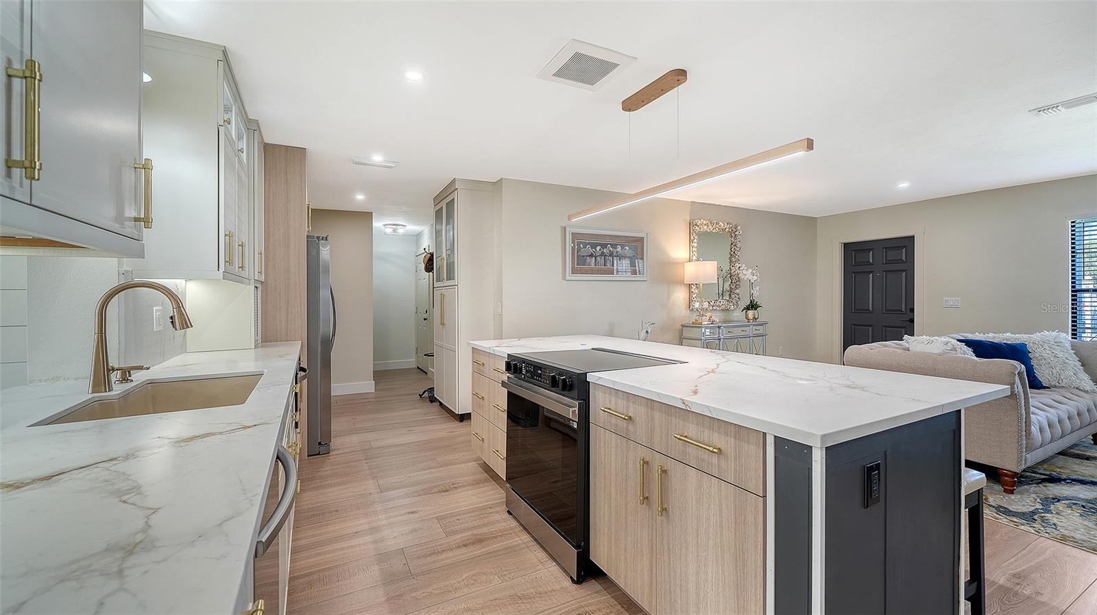 RIVER ISLES - Residential