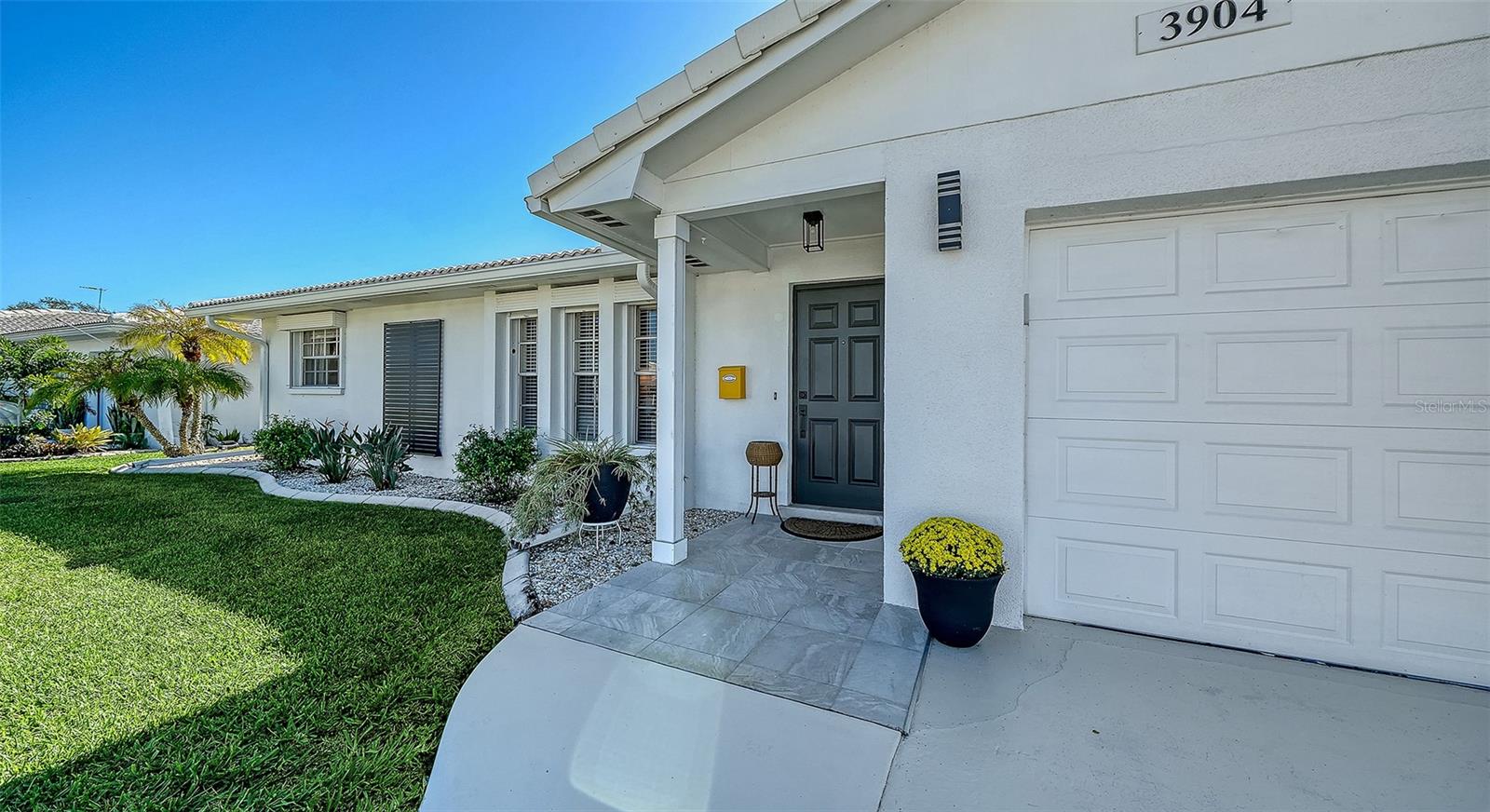 RIVER ISLES - Residential