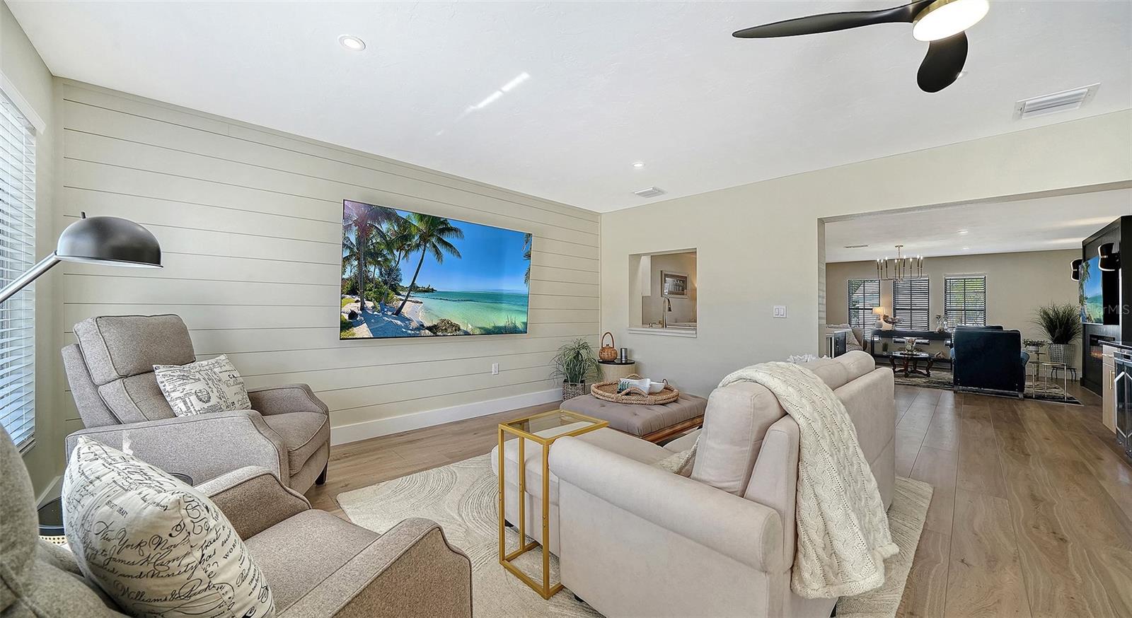 RIVER ISLES - Residential