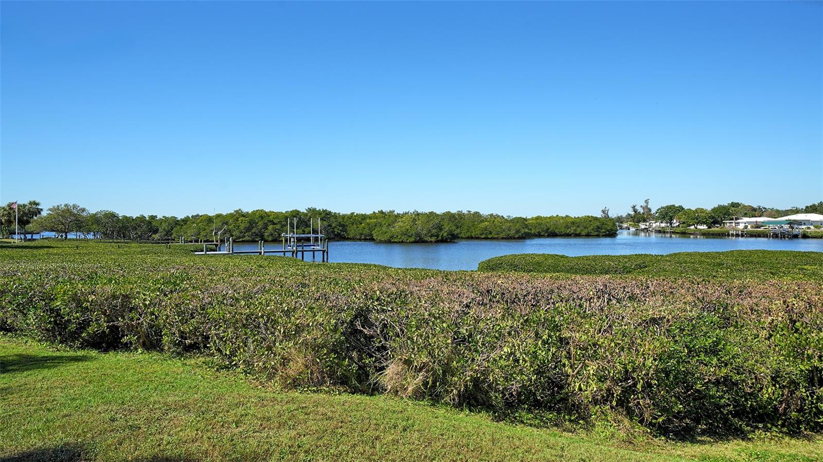 RIVER ISLES - Residential