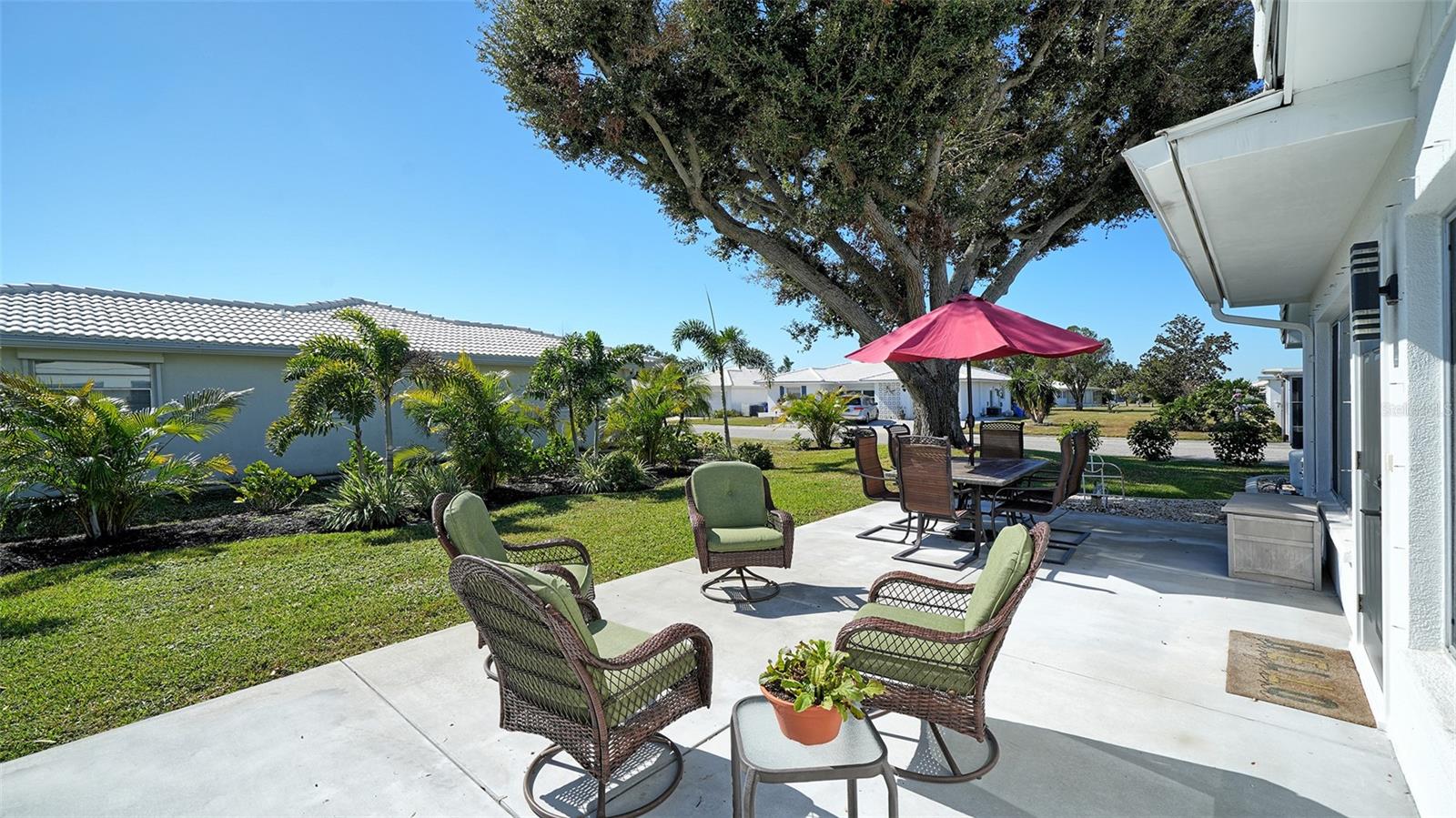 RIVER ISLES - Residential