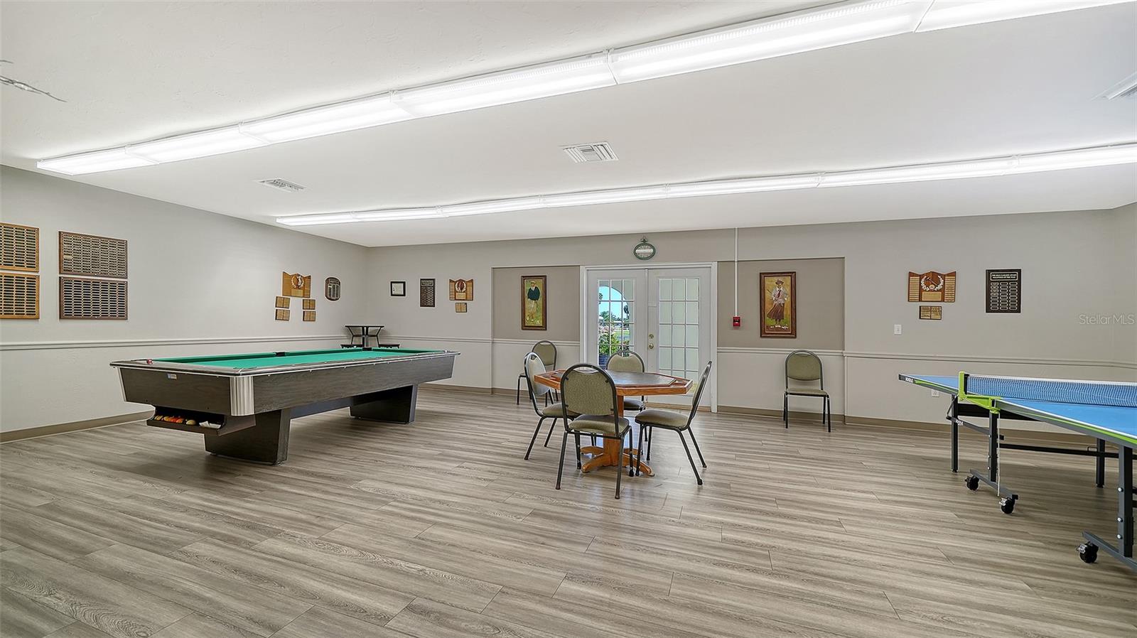 RIVER ISLES - Residential