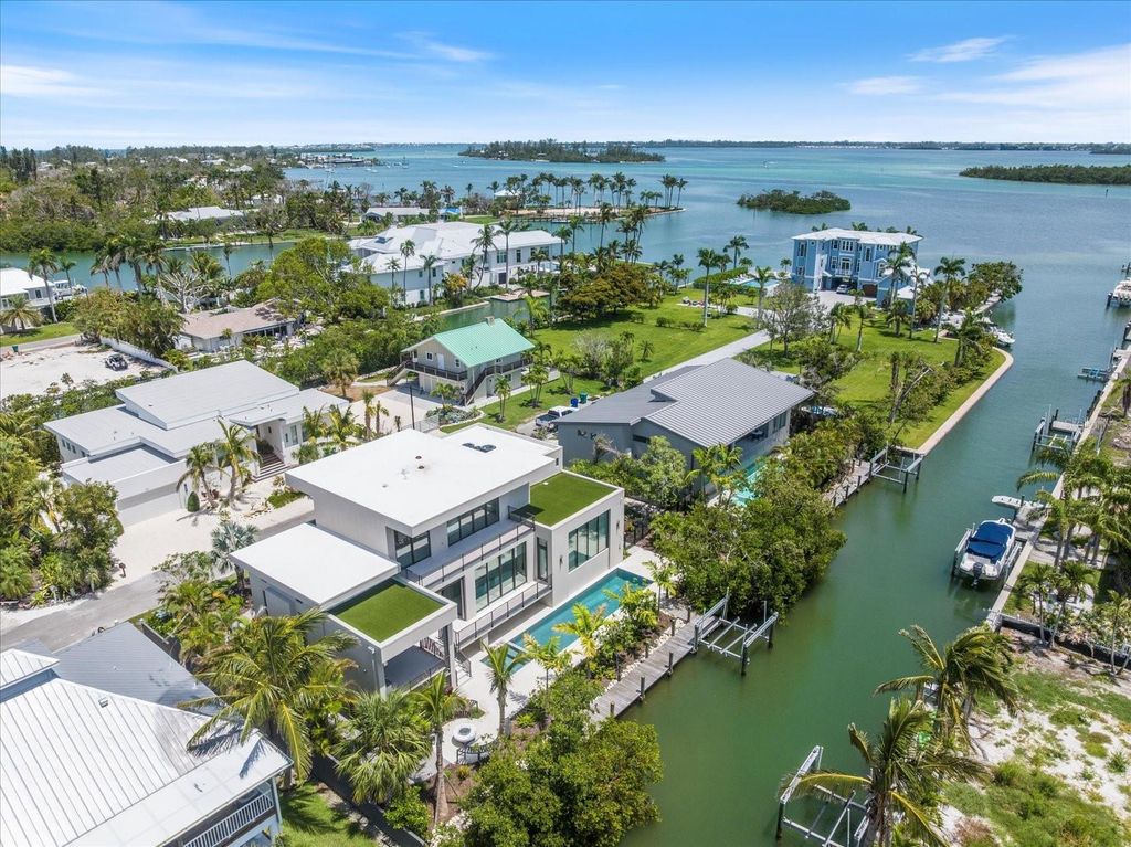 Photo of 590 De Narvaez Drive, Longboat Key, FL 34228 (MLS # A4655358)