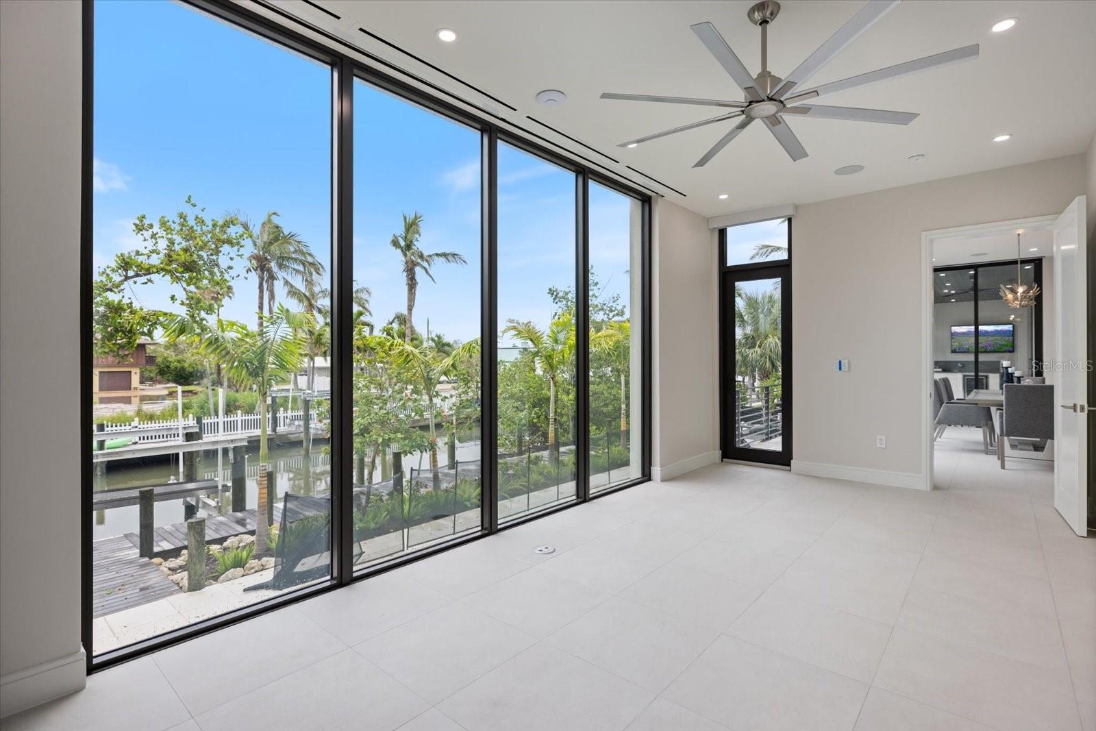 SLEEPY LAGOON PARK - Residential