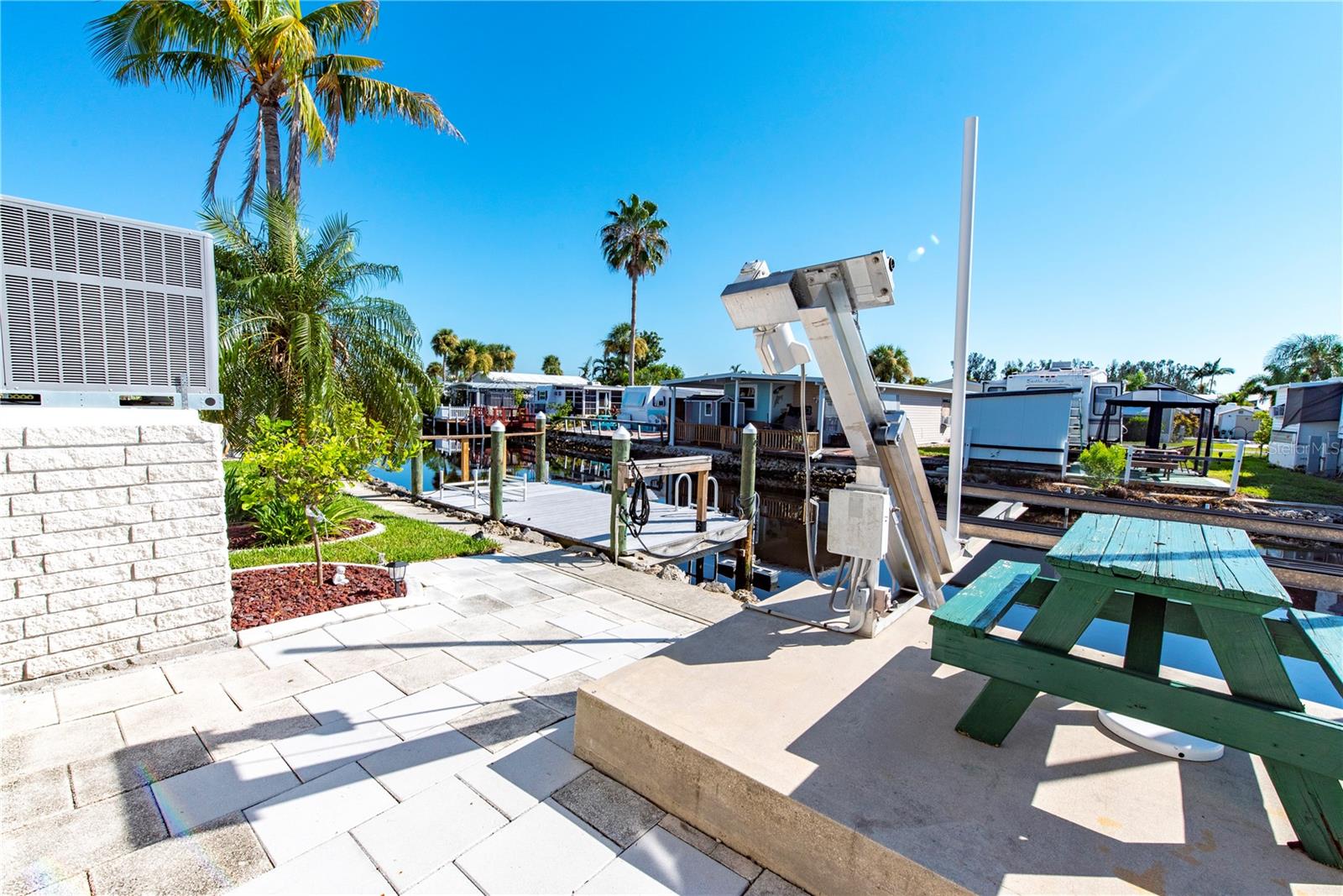 WINDMILL VILLAGE - Residential