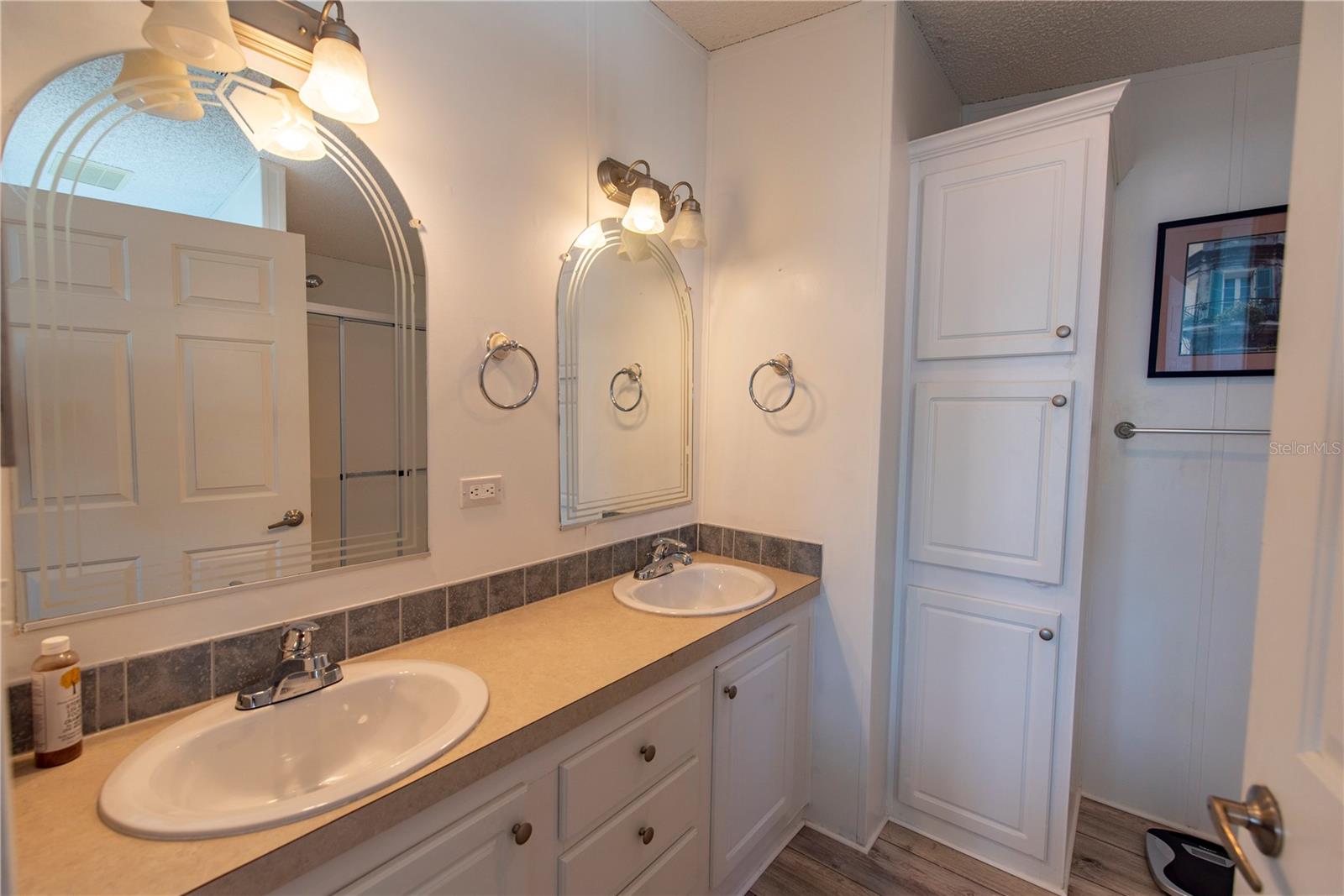 WINDMILL VILLAGE - Residential