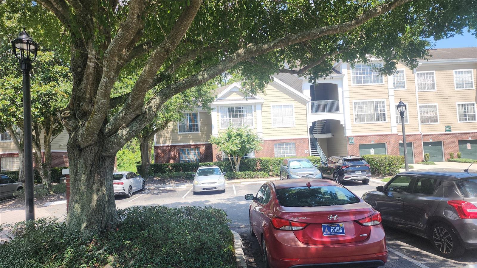 Cute newly refurbished 1/1 condo with nice laminate flooring and updated kitchen This unit is ready for it's new owners to move on in. The community has a community center with a fitness center, tennis court and a community pool. This condo is so very close to Disney Springs, all of the parks and a multitude of shops and restaurants to visit or work in. This is a great place to put your roots down. What a great location! Make it your primary residence or use it as an investment property. The living area is open and comfortable. The kitchen is equipped with new stainless steel appliances and is well designed. The bedroom is a large comfortable space with an adjacent bathroom. There is a walk in closet. Step outside onto the covered screened balcony, where you can enjoy your morning coffee or reading time.