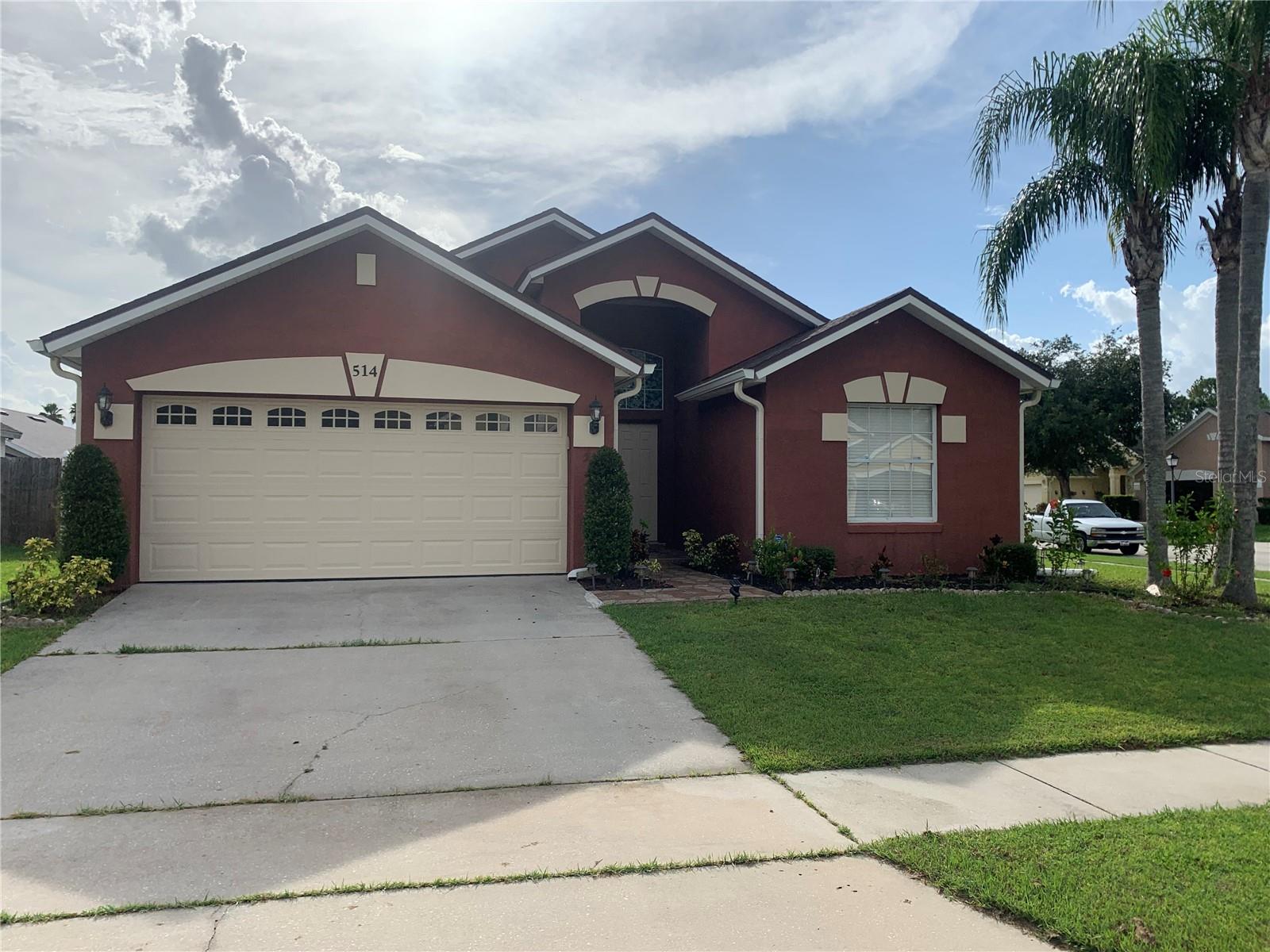 CYPRESS LAKES - Residential