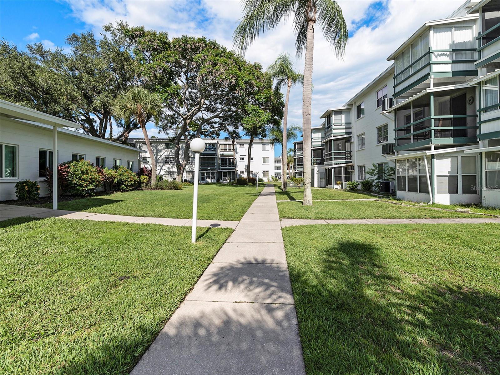 BAYSHORE II SEC 16 - Residential Lease