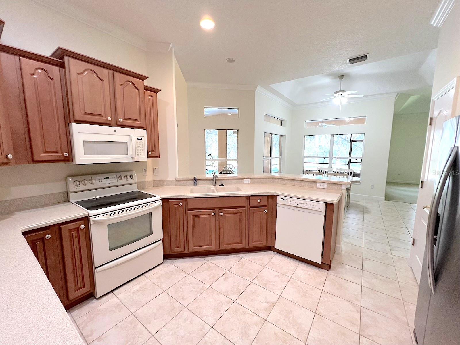 CYPRESS KNOLL - Residential Lease