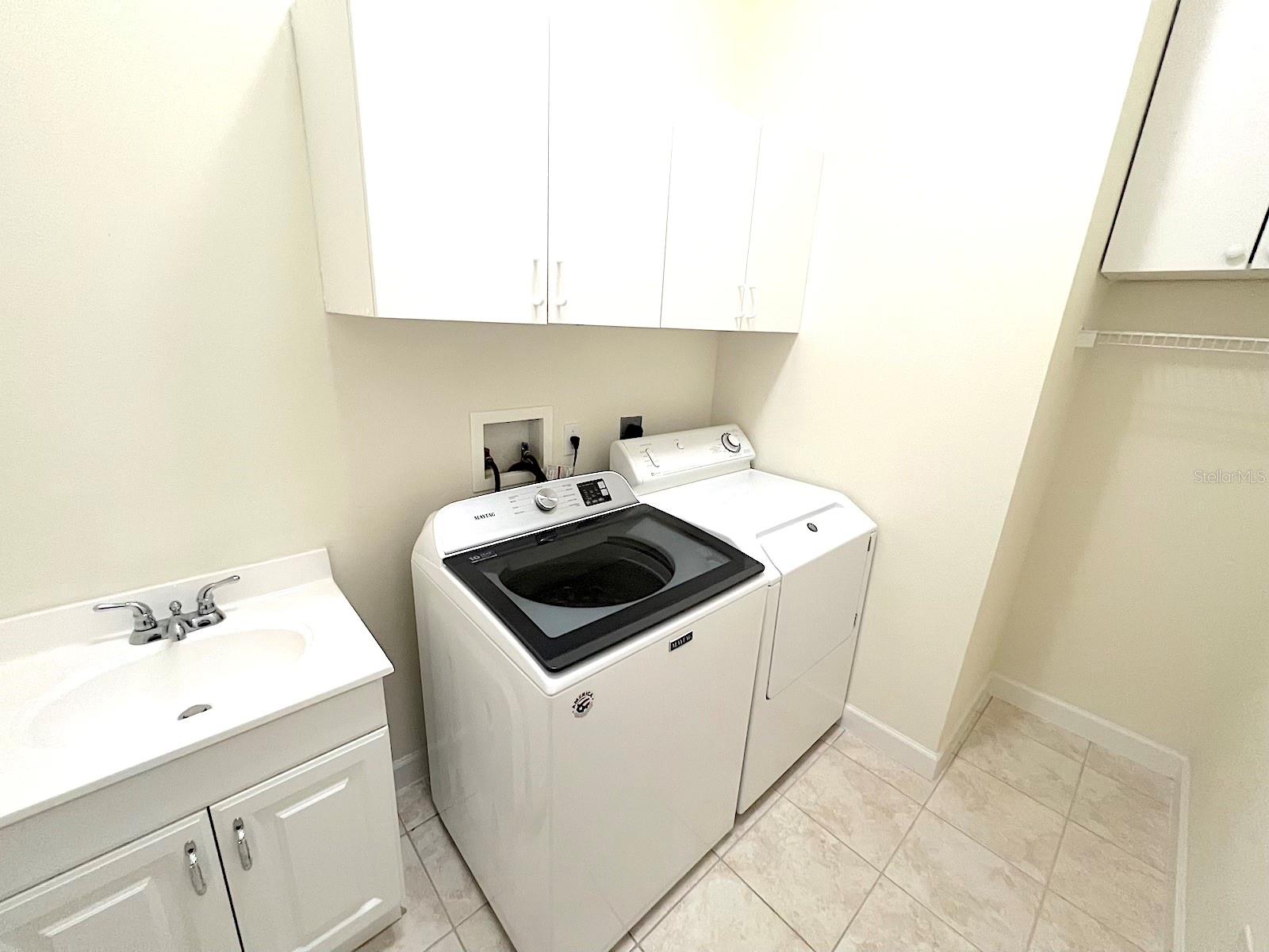 CYPRESS KNOLL - Residential Lease