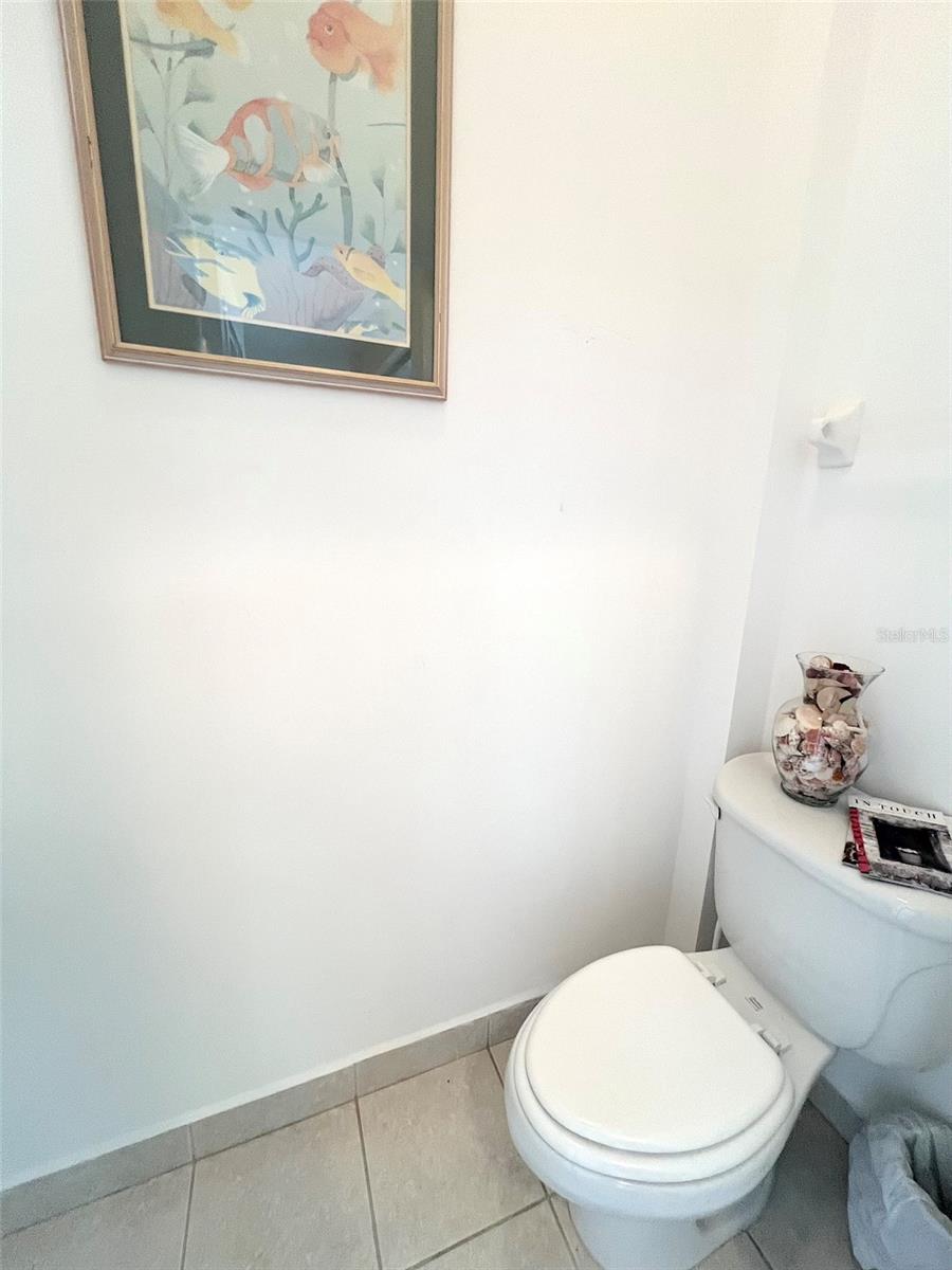 CYPRESS KNOLL - Residential Lease