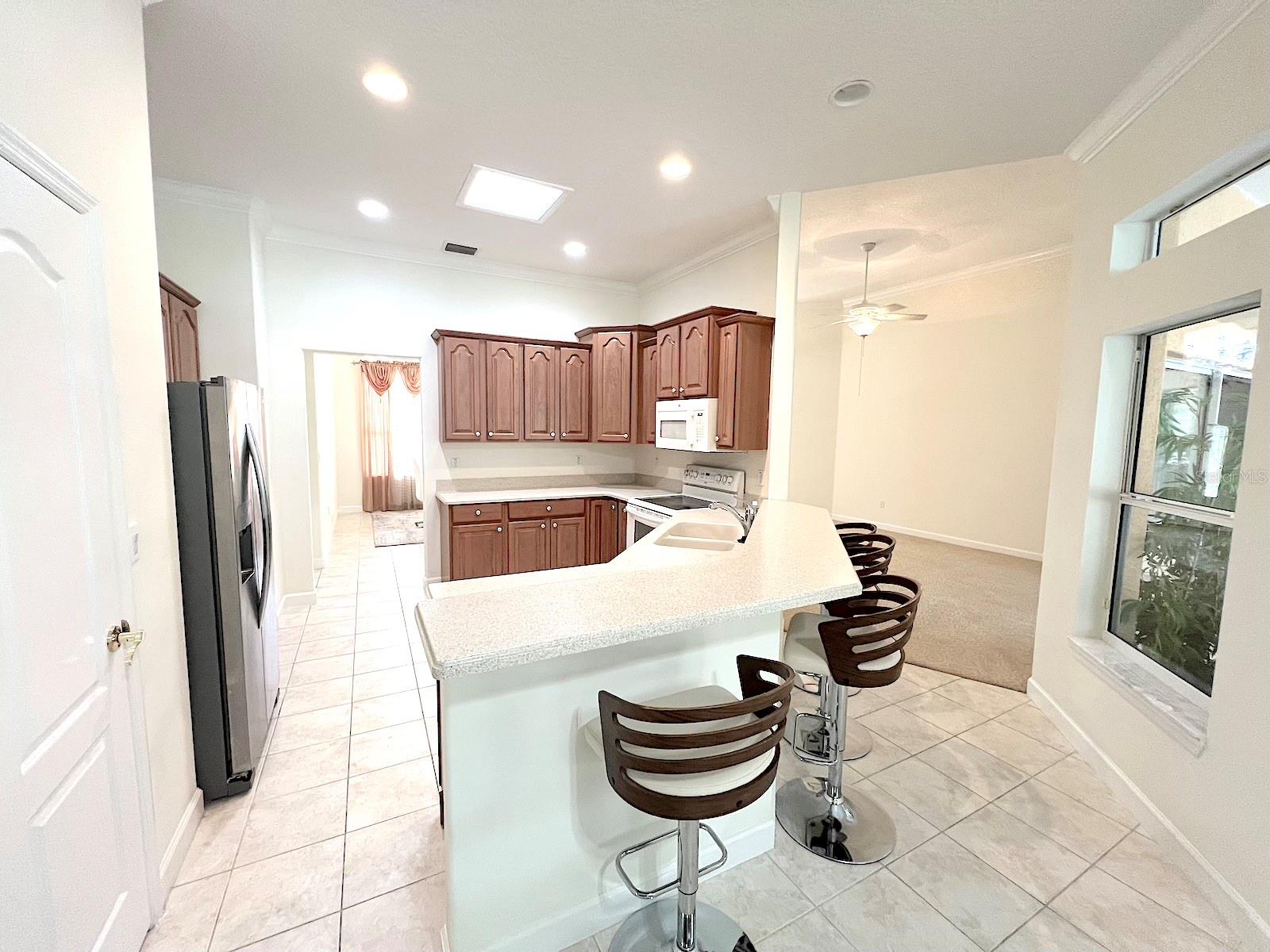 CYPRESS KNOLL - Residential Lease