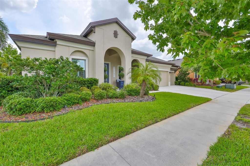 Photo of 6016 Shadowlake Drive, Apollo Beach, FL 33572 (MLS # TB8392118)