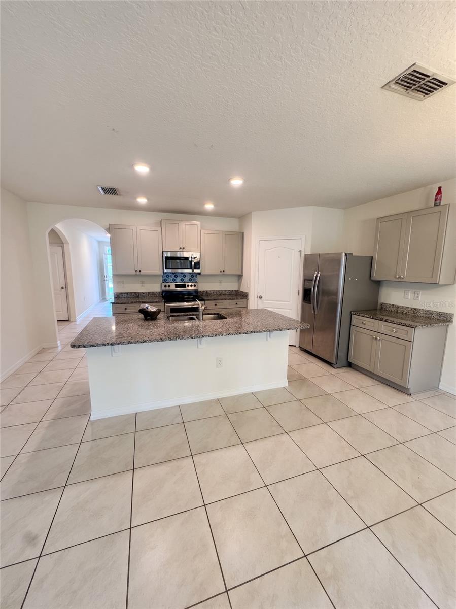 Photo of 376 Tanglewood Drive, Davenport, FL 33896 (MLS # O6452270)