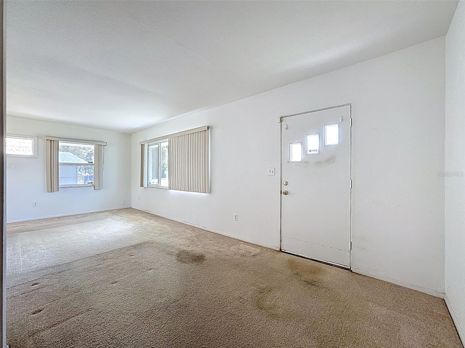 HOLIDAY HEIGHTS - Residential