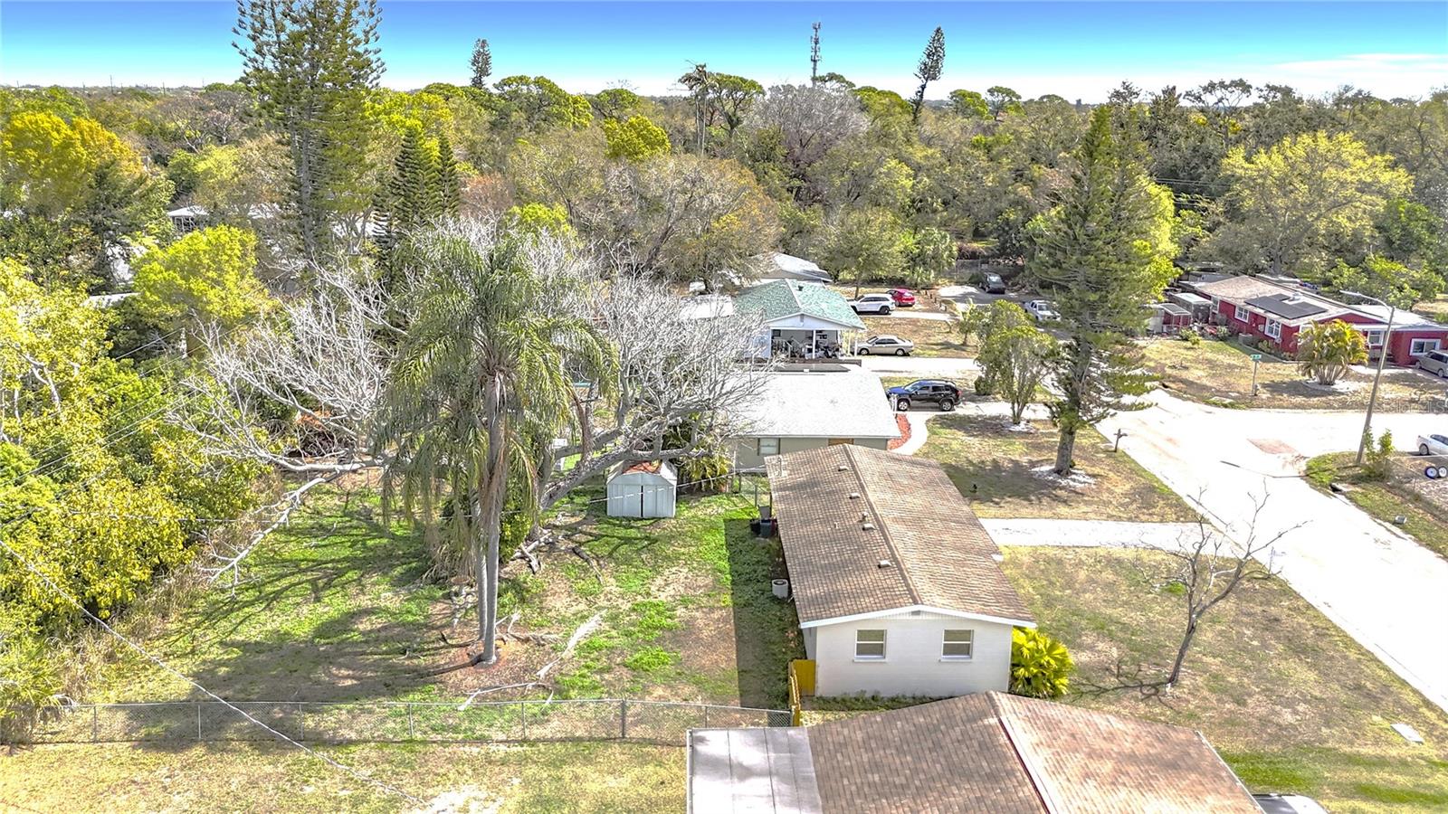 HOLIDAY HEIGHTS - Residential