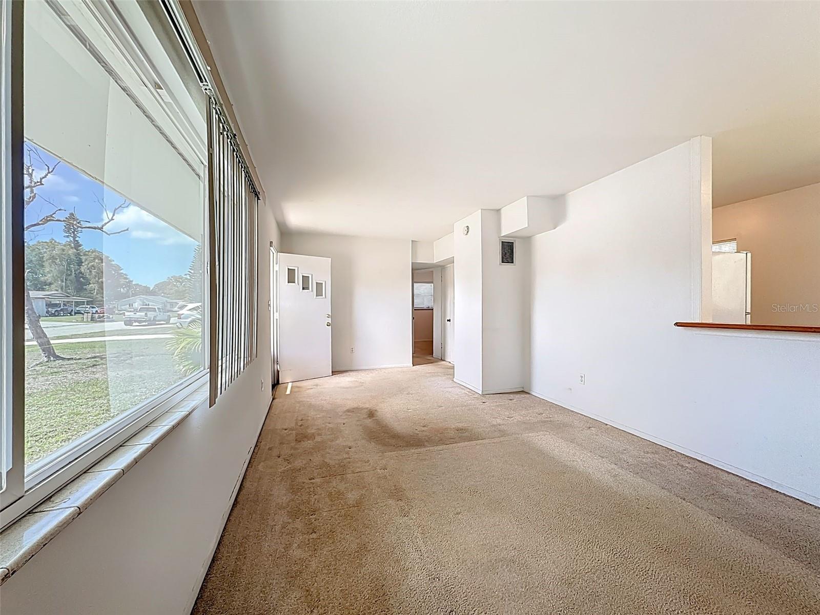 HOLIDAY HEIGHTS - Residential