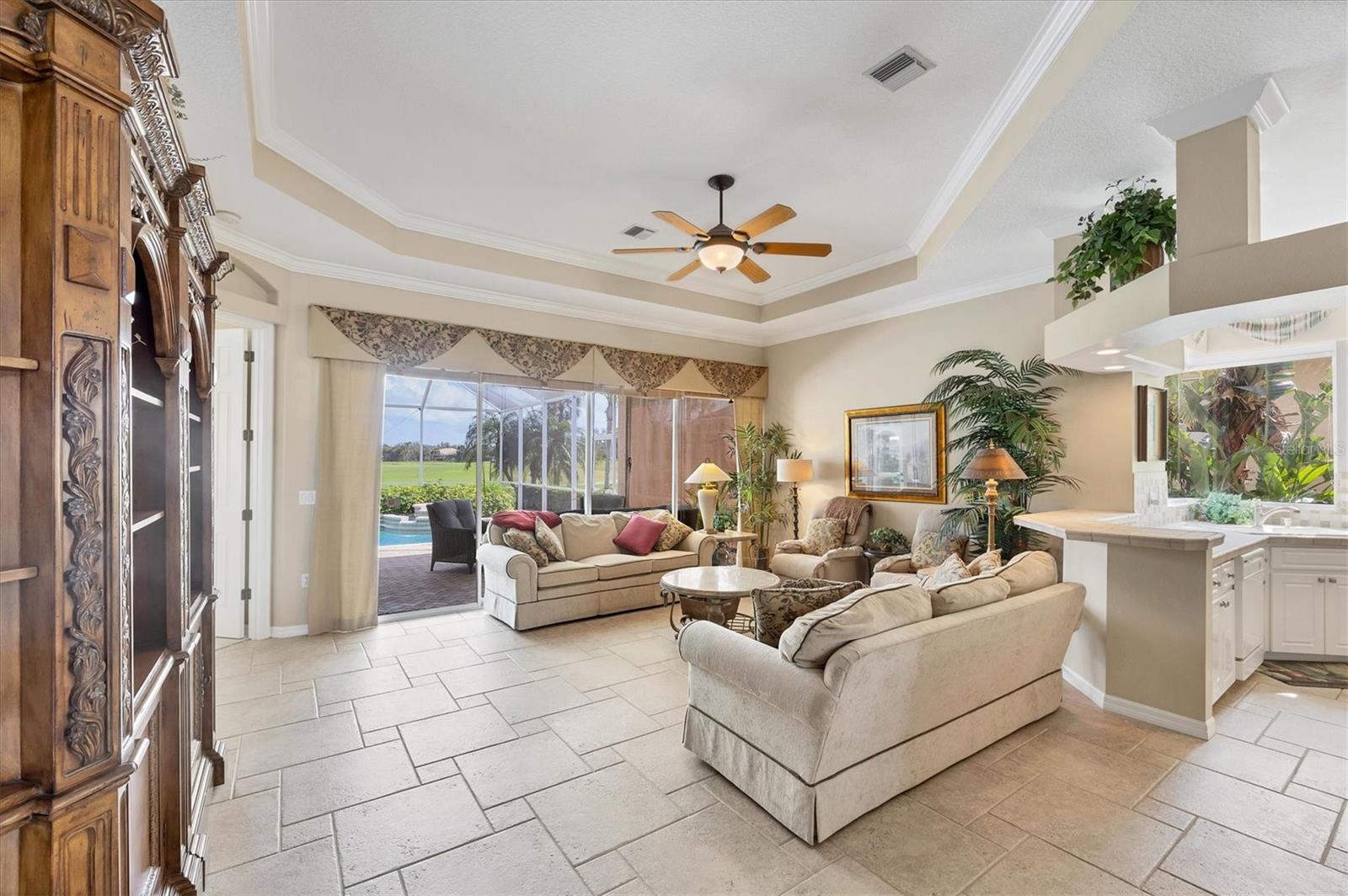 SAWGRASS - Residential