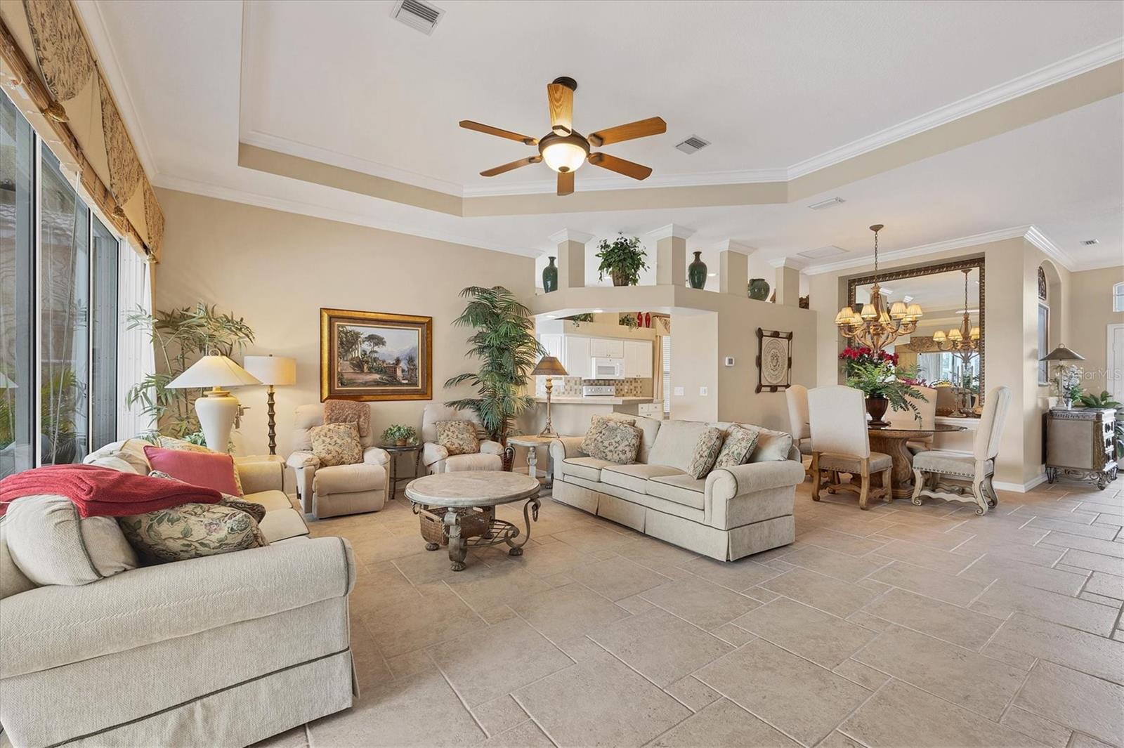 SAWGRASS - Residential
