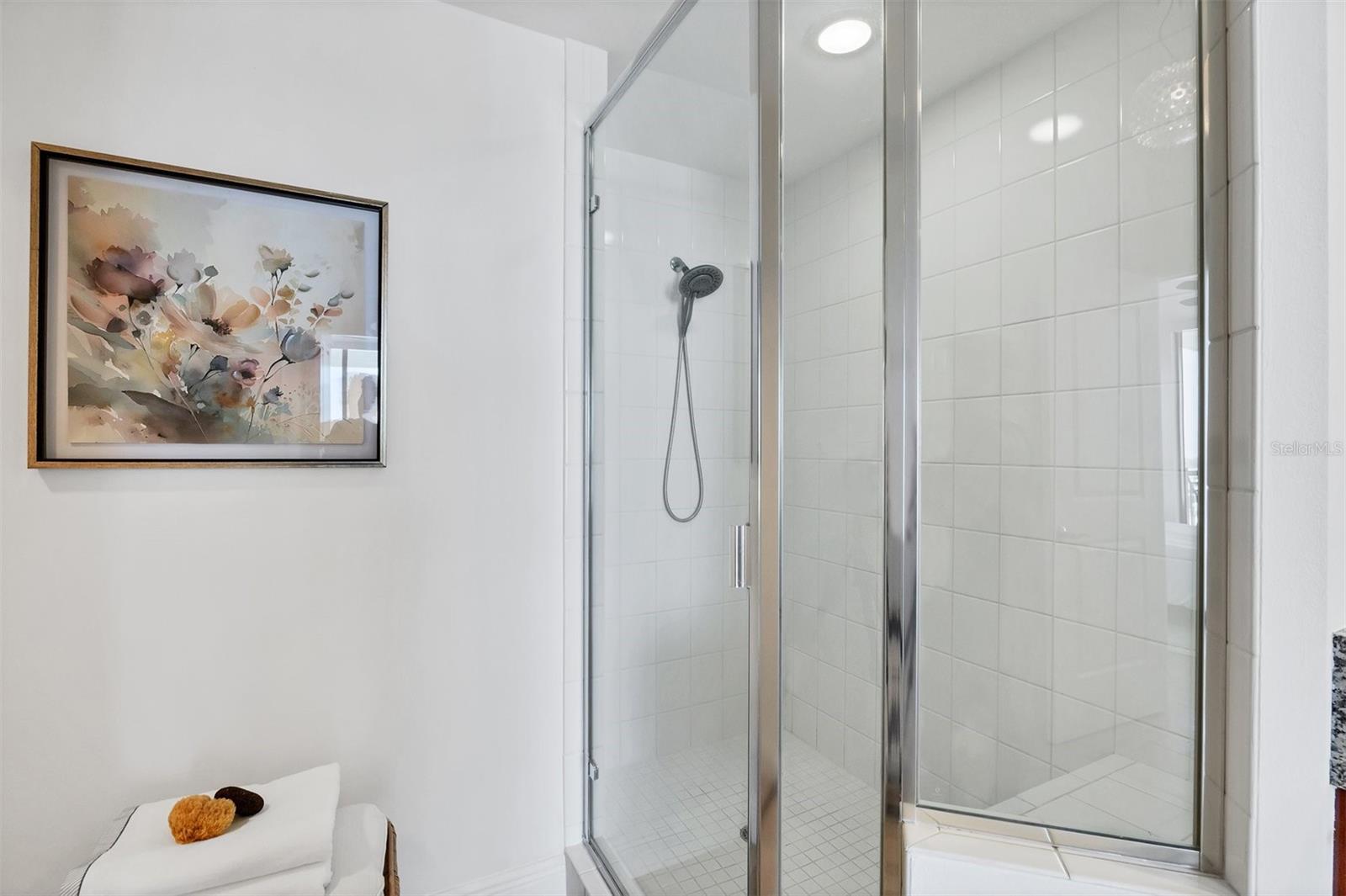 PLAZA/5 POINTS RESIDENCES - Residential