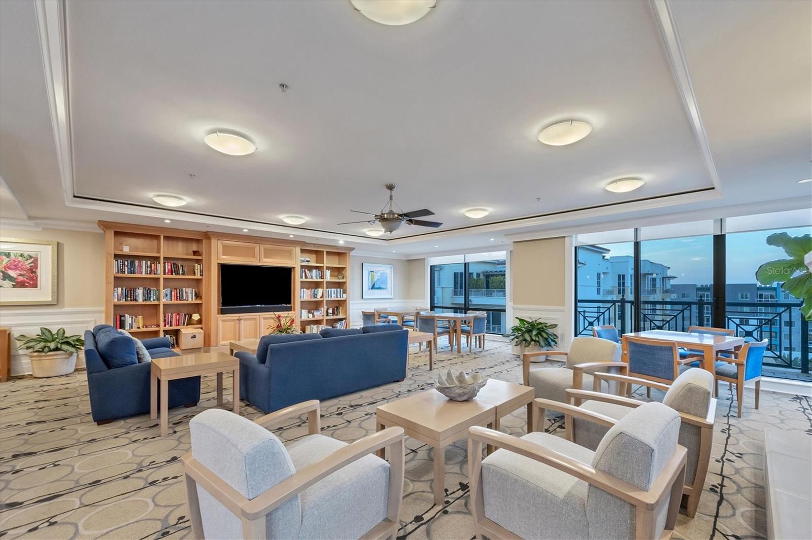 PLAZA/5 POINTS RESIDENCES - Residential