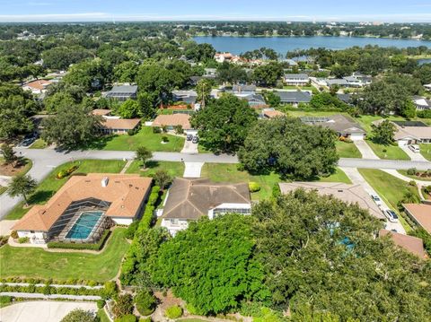 A home in WINTER HAVEN