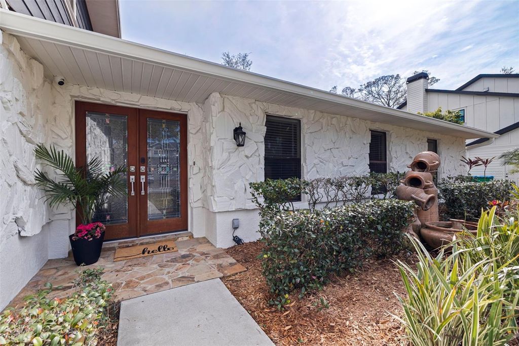 Photo of 8950 Baywood Park Drive, Seminole, FL 33777 (MLS # TB8475172)