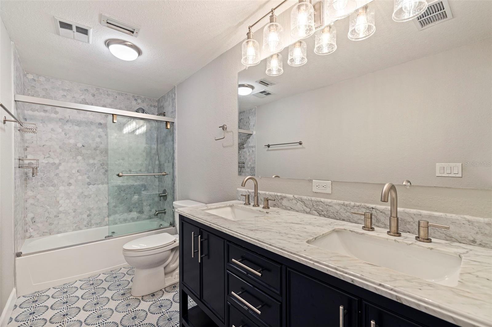 BAYWOOD PARK - Residential