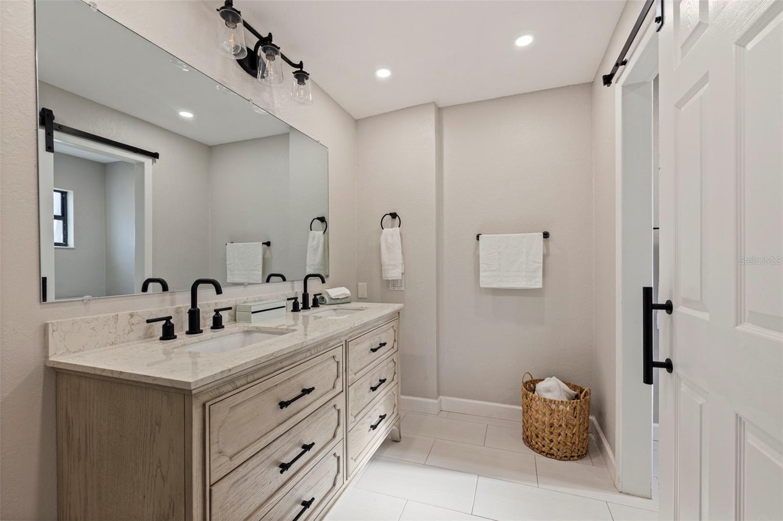 BAYWOOD PARK - Residential