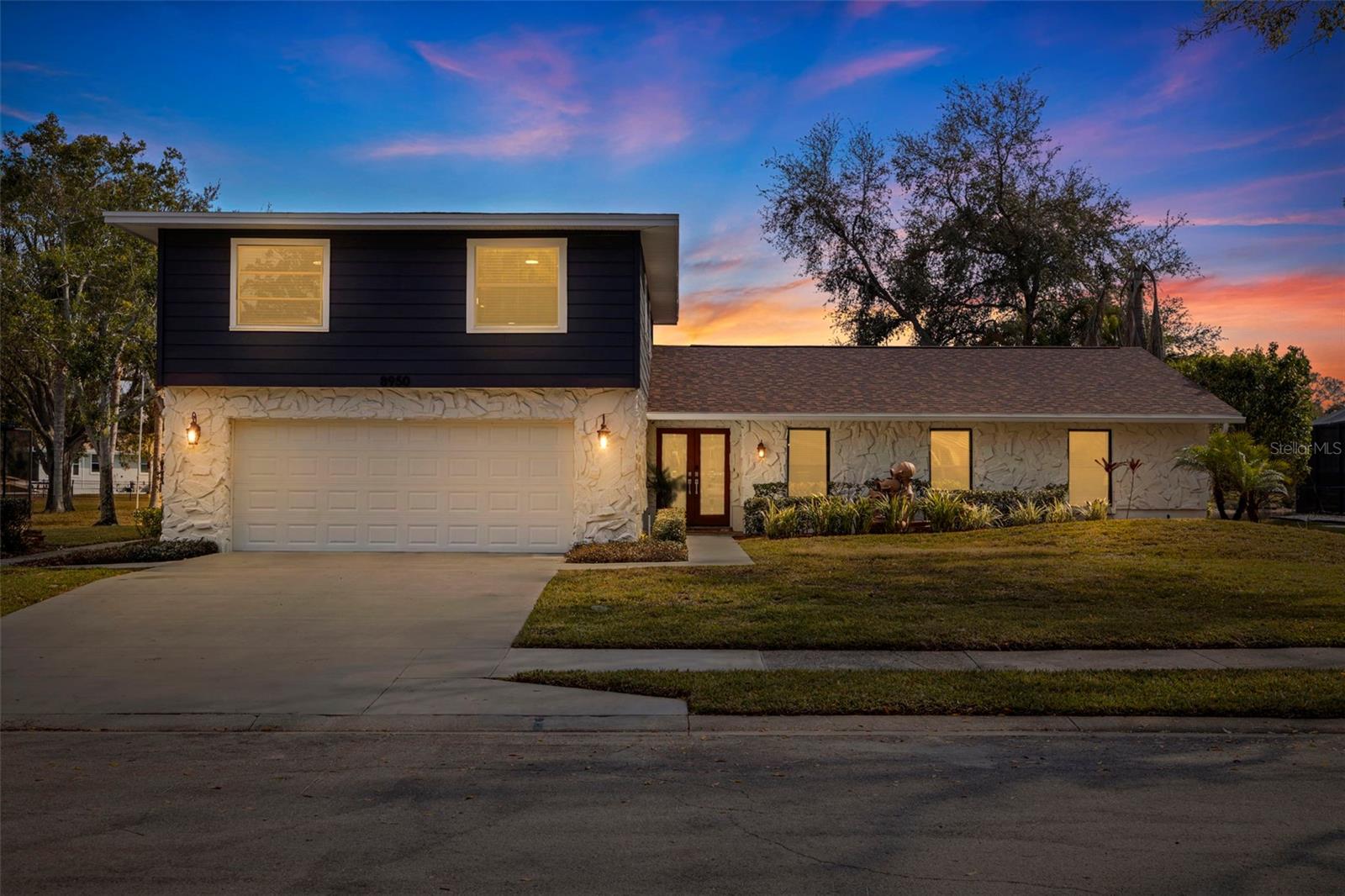 BAYWOOD PARK - Residential