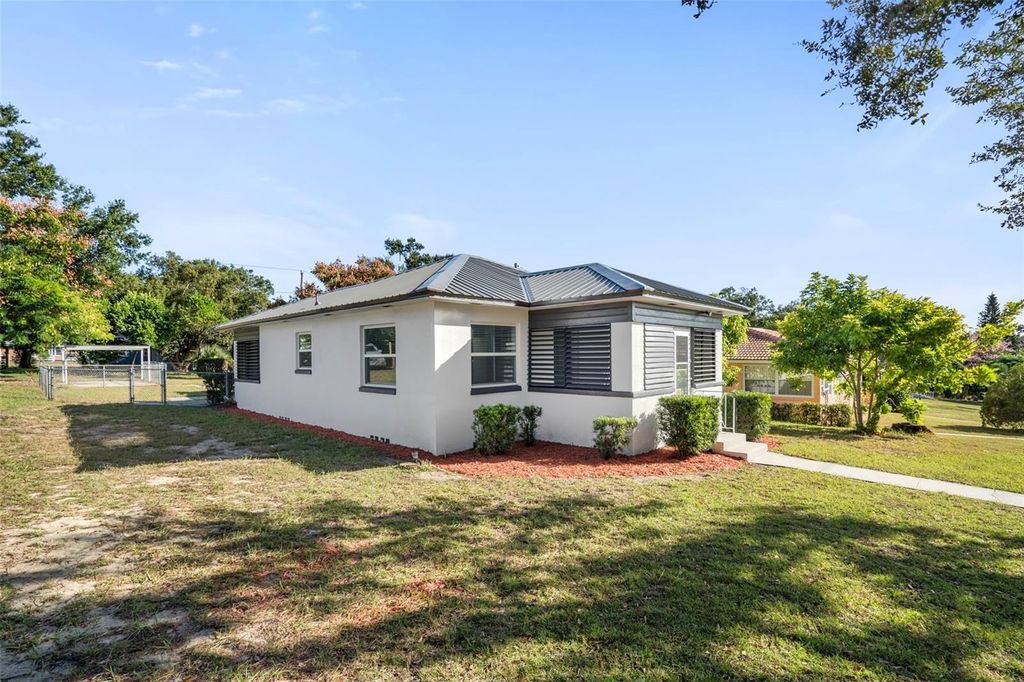 Photo of 311 Osceola Avenue, Lake Wales, FL 33853 (MLS # O6322764)