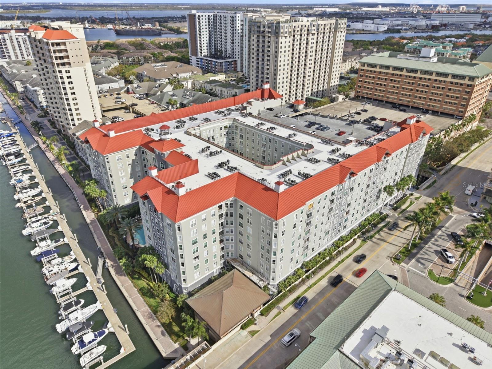 PARKCREST HARBOUR ISLAND CONDO - Residential