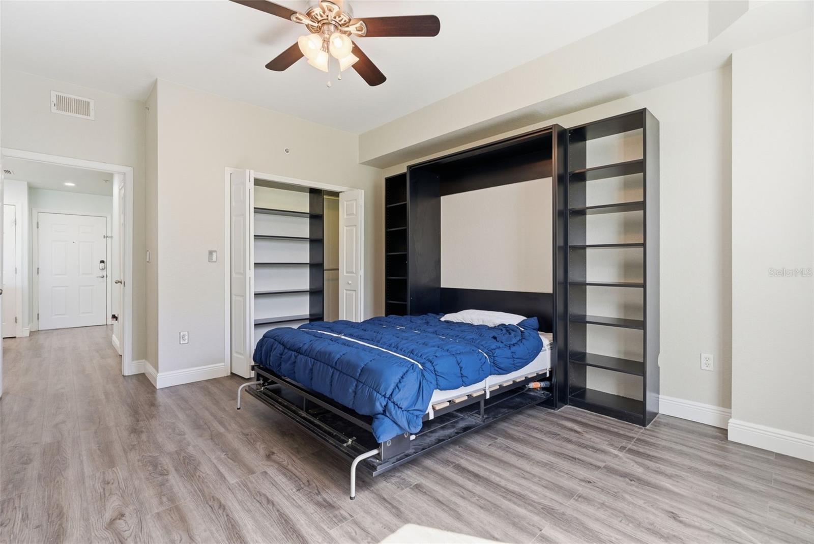 PARKCREST HARBOUR ISLAND CONDO - Residential