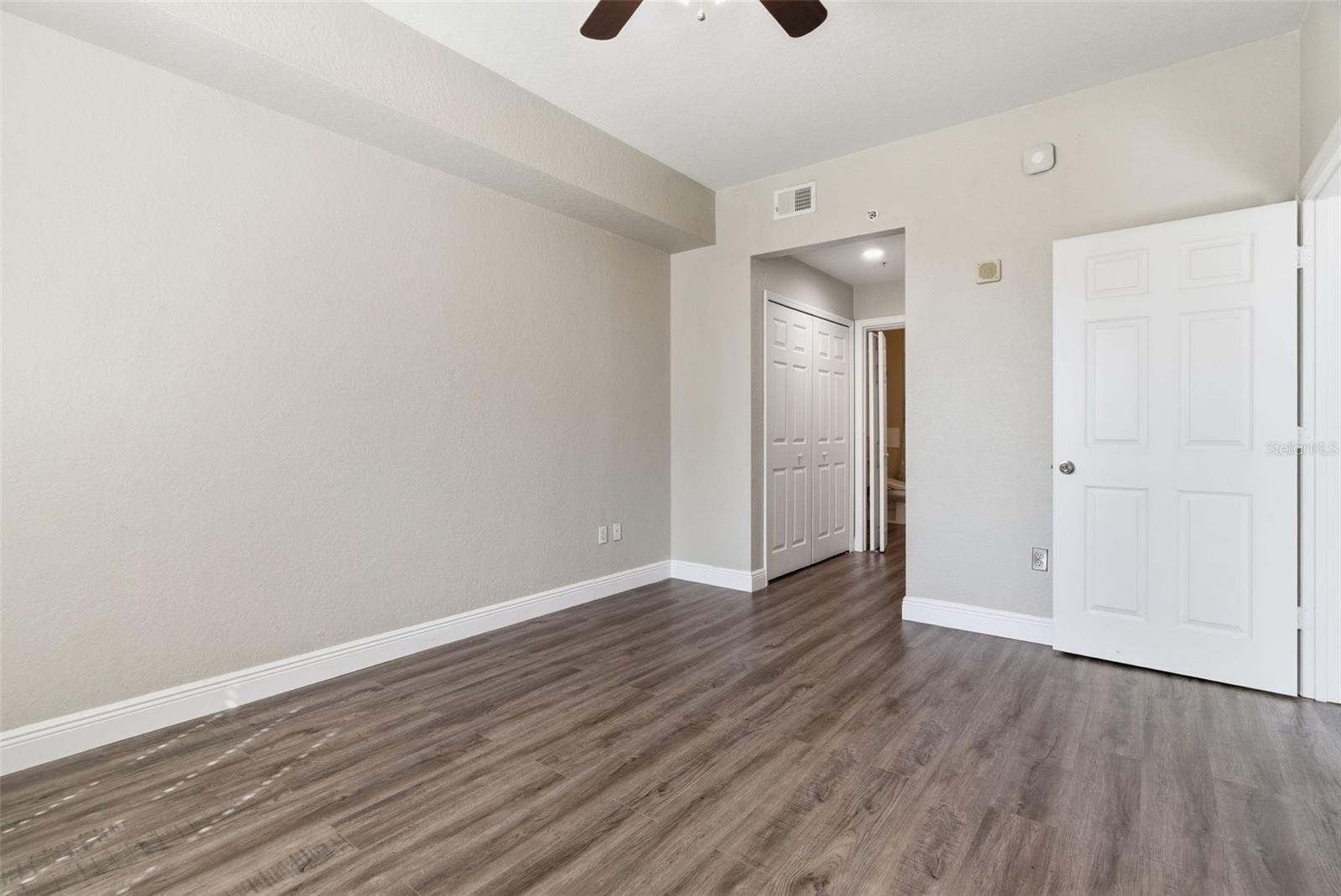 PARKCREST HARBOUR ISLAND CONDO - Residential