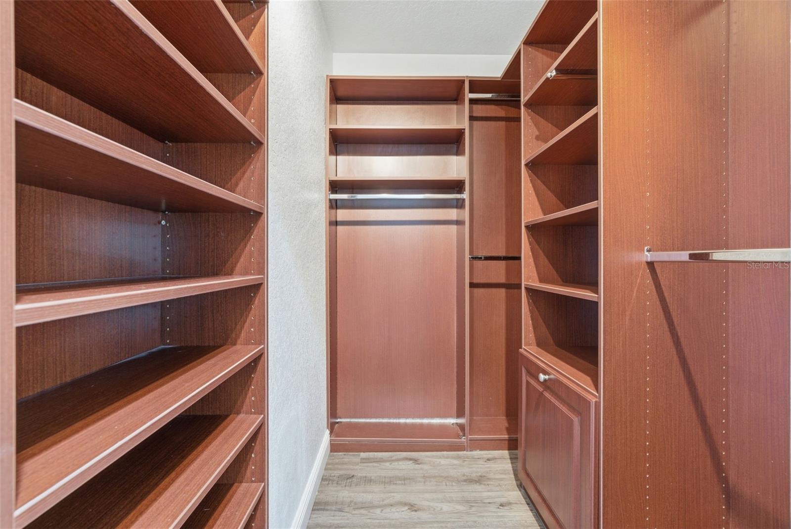 PARKCREST HARBOUR ISLAND CONDO - Residential