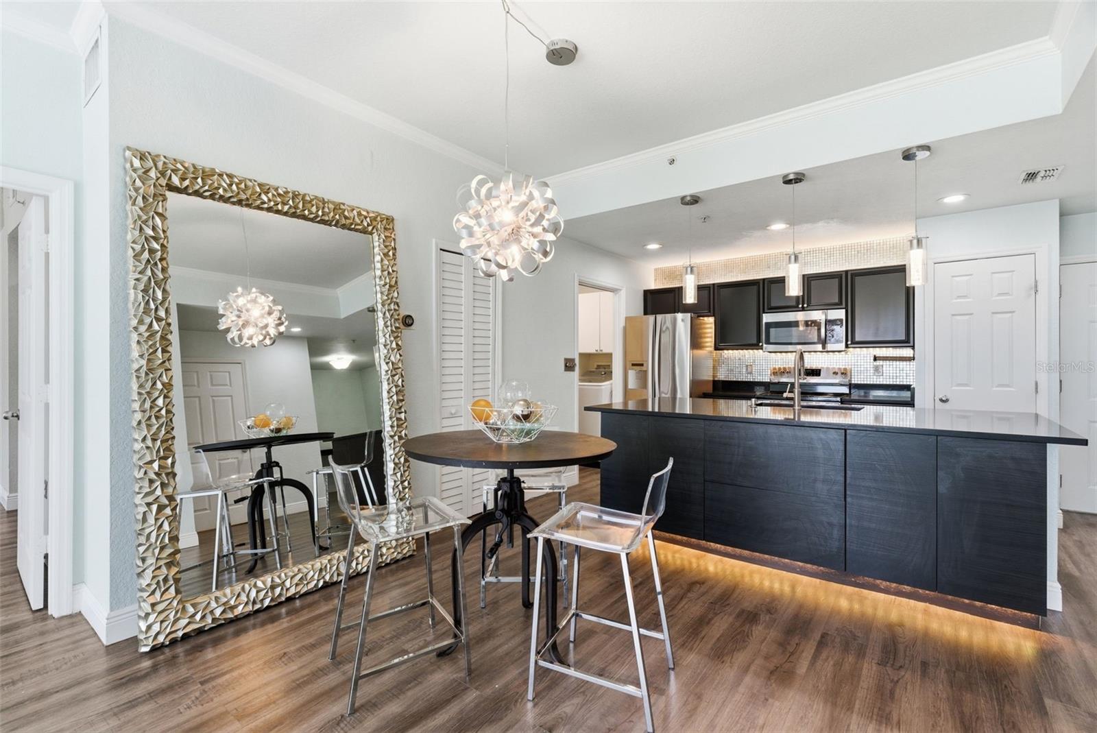 PARKCREST HARBOUR ISLAND CONDO - Residential