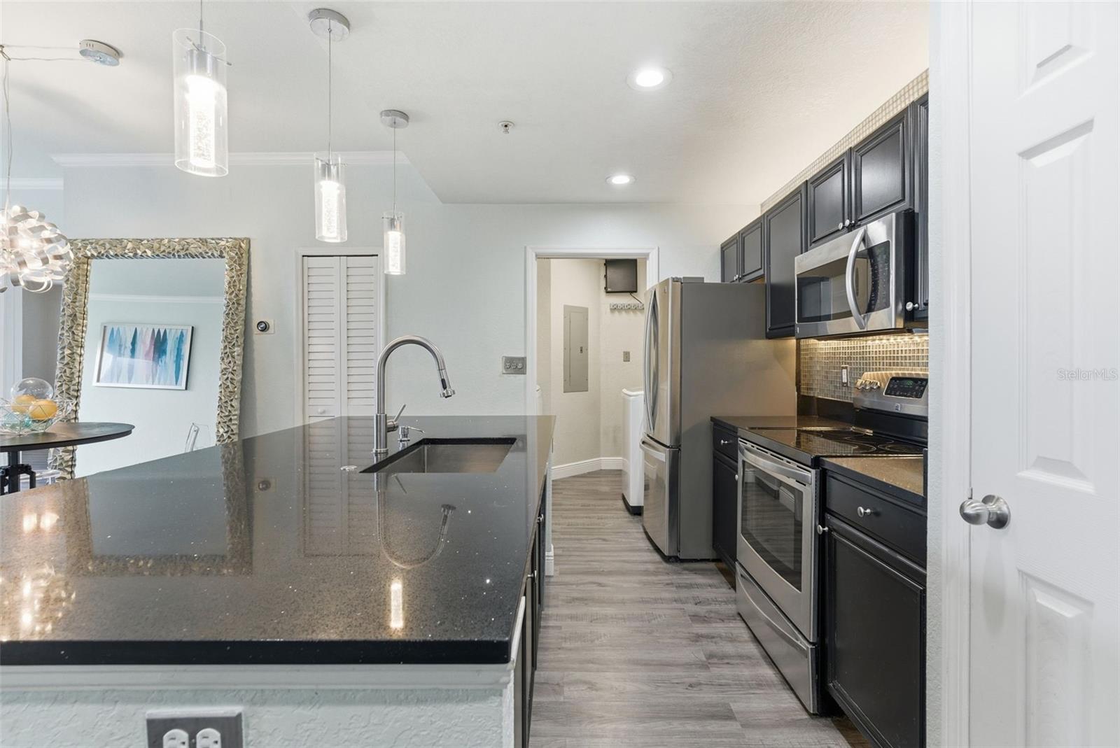 PARKCREST HARBOUR ISLAND CONDO - Residential