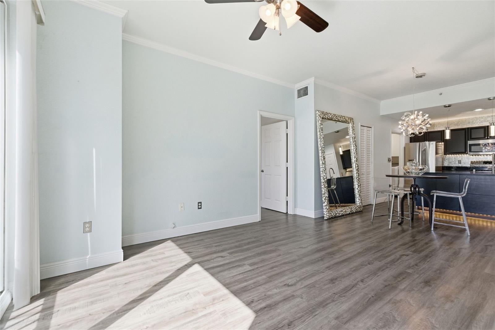 PARKCREST HARBOUR ISLAND CONDO - Residential