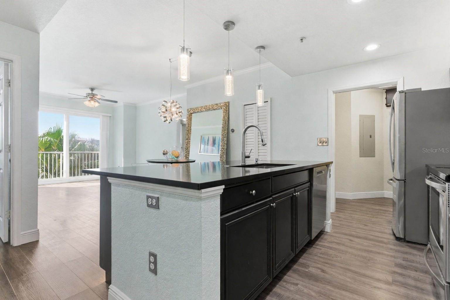 PARKCREST HARBOUR ISLAND CONDO - Residential