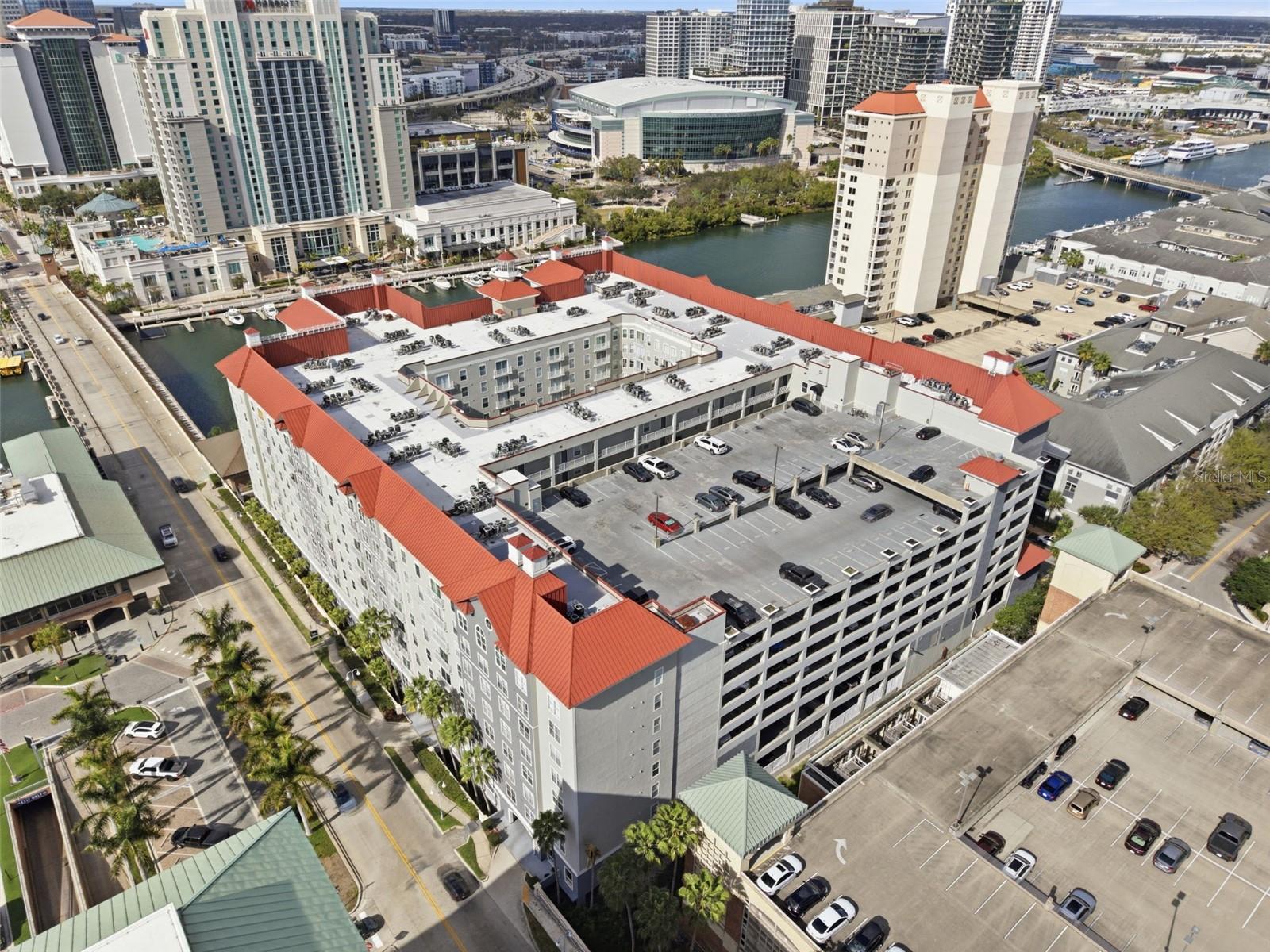 PARKCREST HARBOUR ISLAND CONDO - Residential