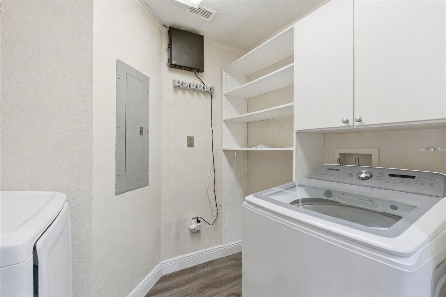 PARKCREST HARBOUR ISLAND CONDO - Residential