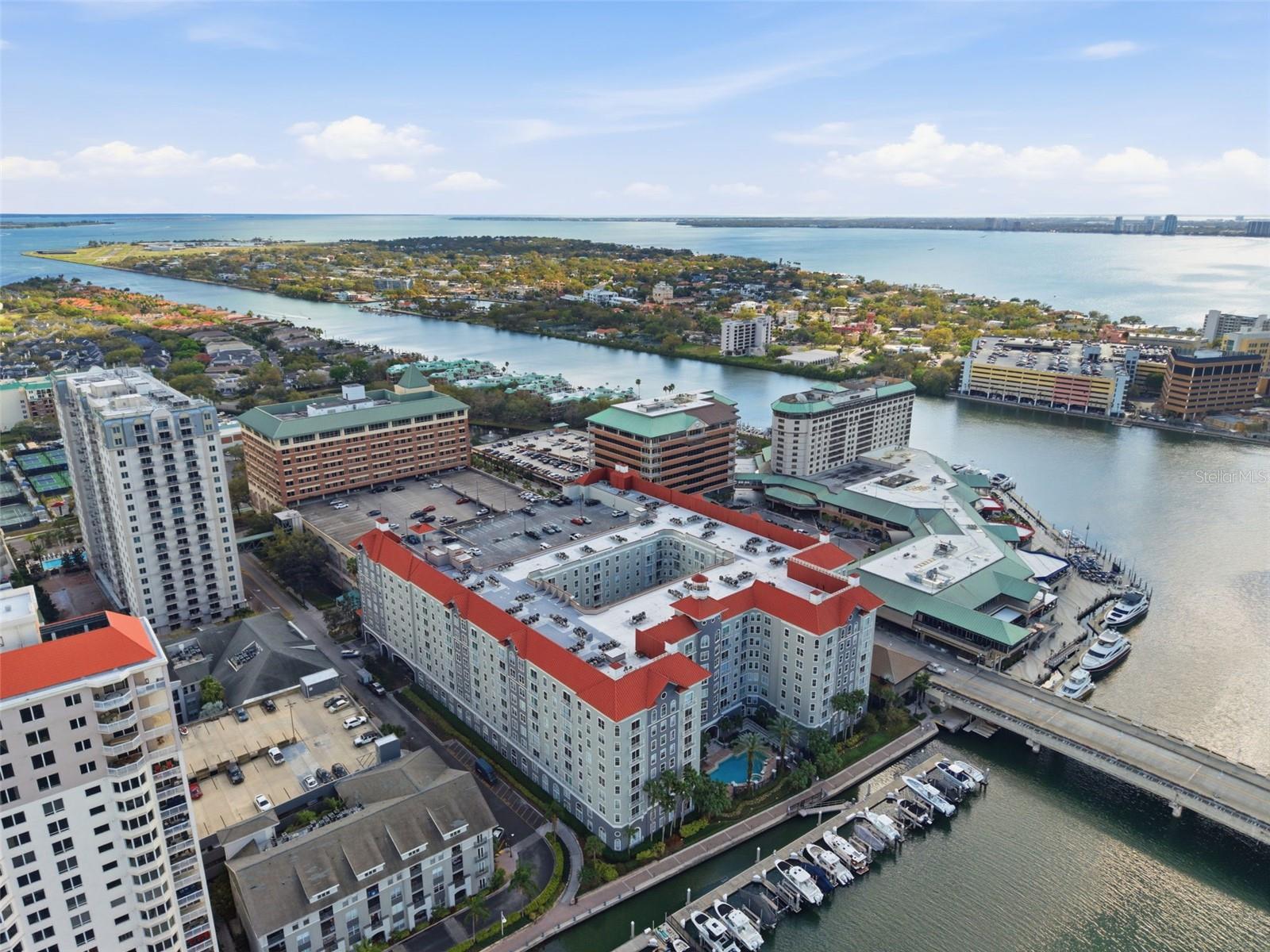 PARKCREST HARBOUR ISLAND CONDO - Residential