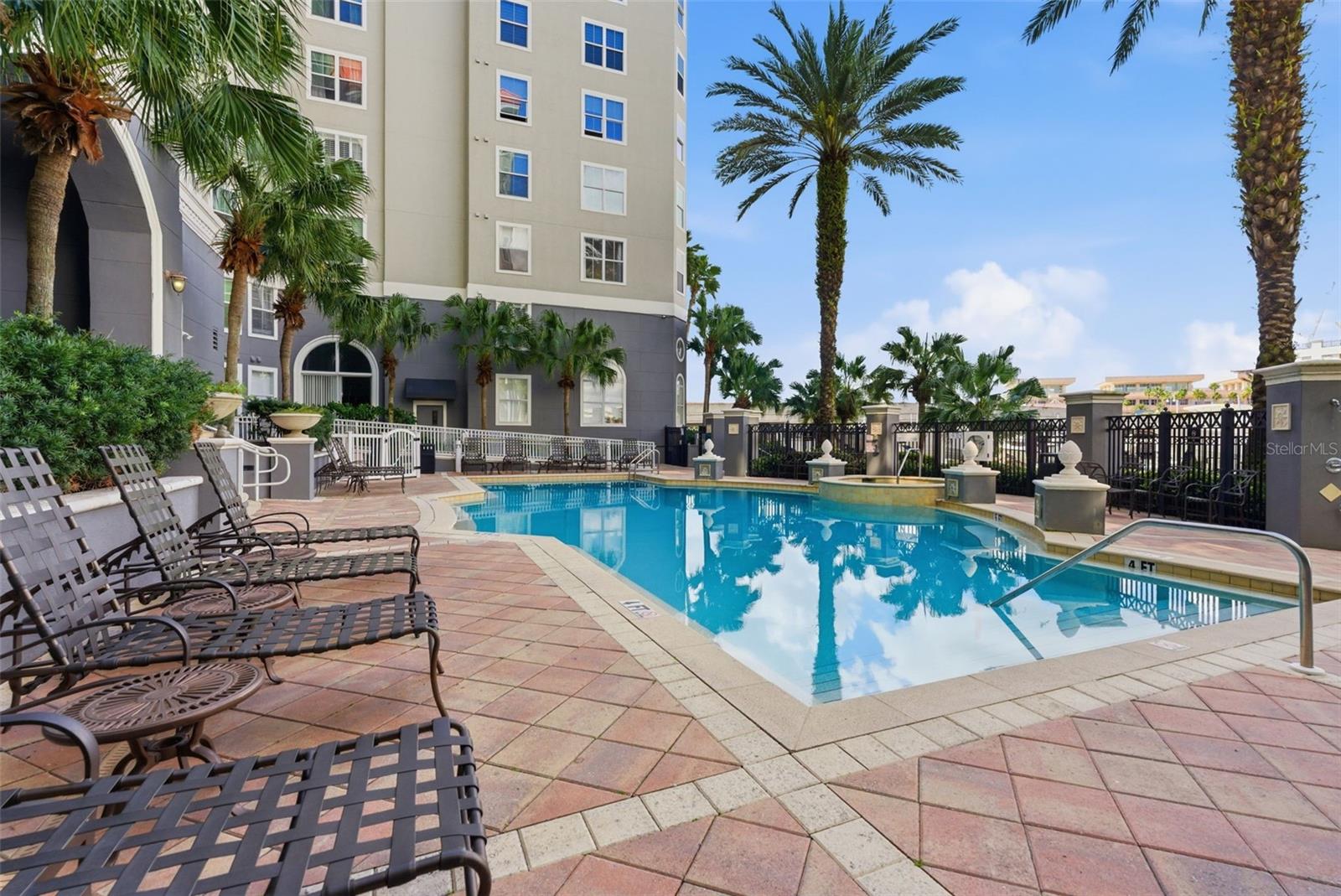 PARKCREST HARBOUR ISLAND CONDO - Residential