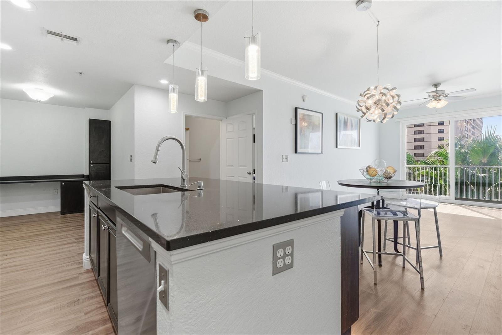 PARKCREST HARBOUR ISLAND CONDO - Residential