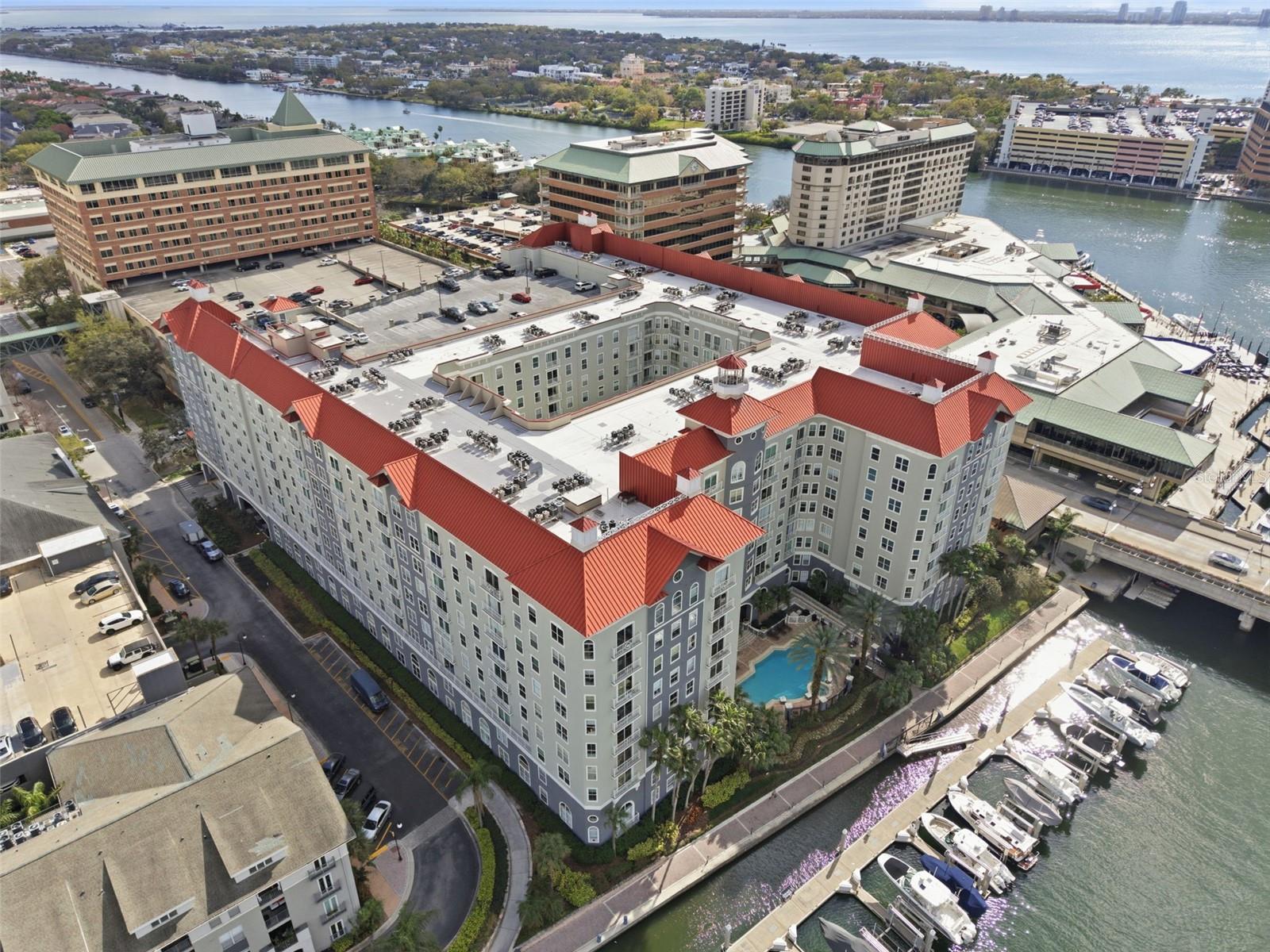 PARKCREST HARBOUR ISLAND CONDO - Residential